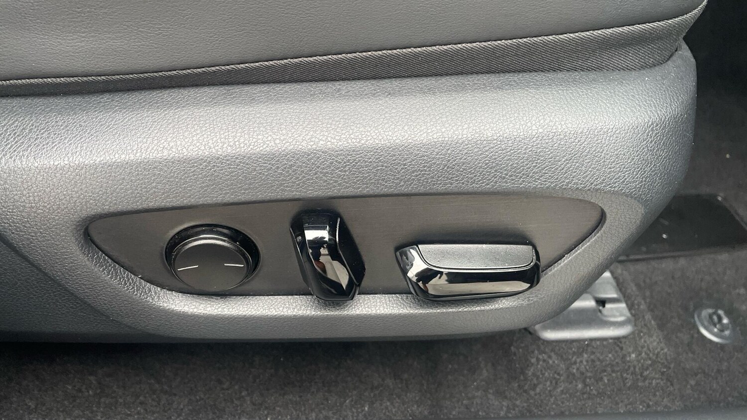 Used Lexus RX 2024 for sale - 76606990: Photo 37