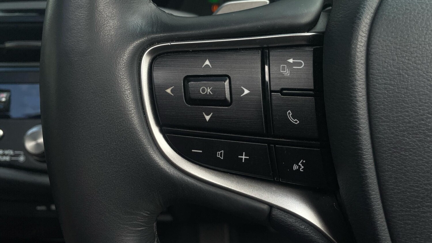 Used Lexus ES 2023 for sale - 76295913: Photo 52