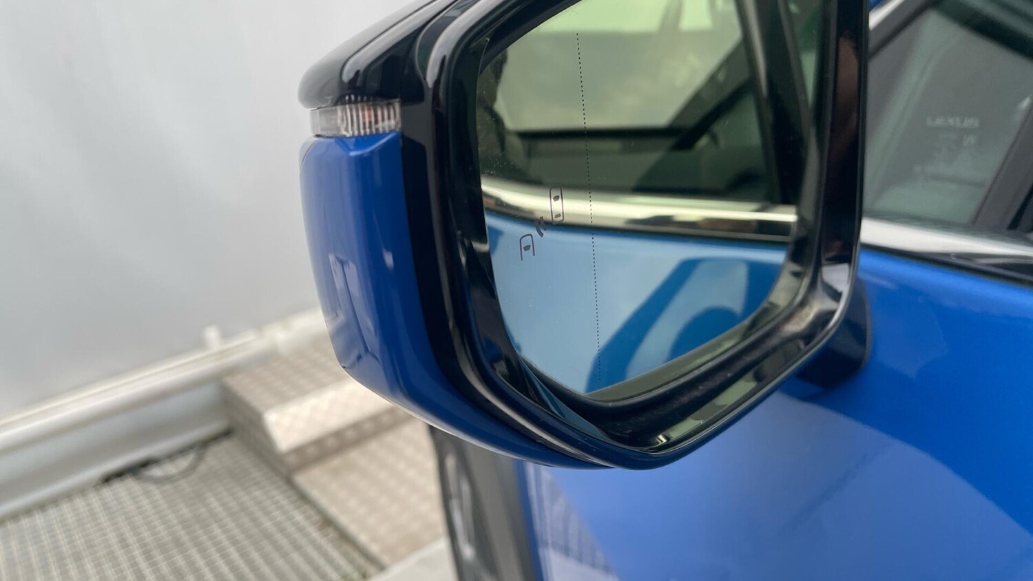 Used Lexus UX 2023 for sale - 77768949: Photo 32