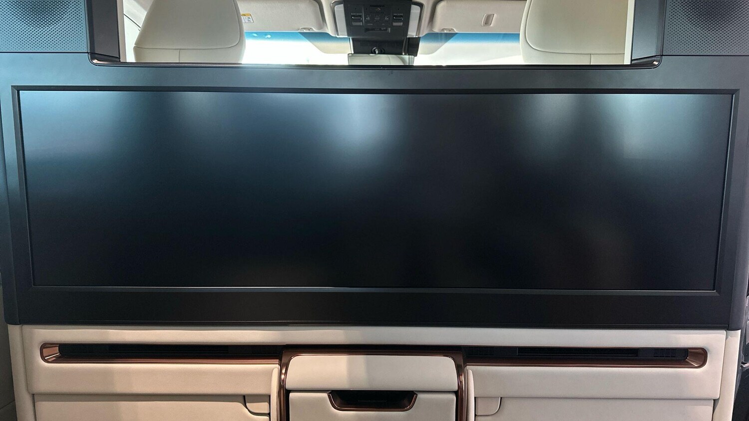 Used Lexus LM for sale - 76592885: Photo 65