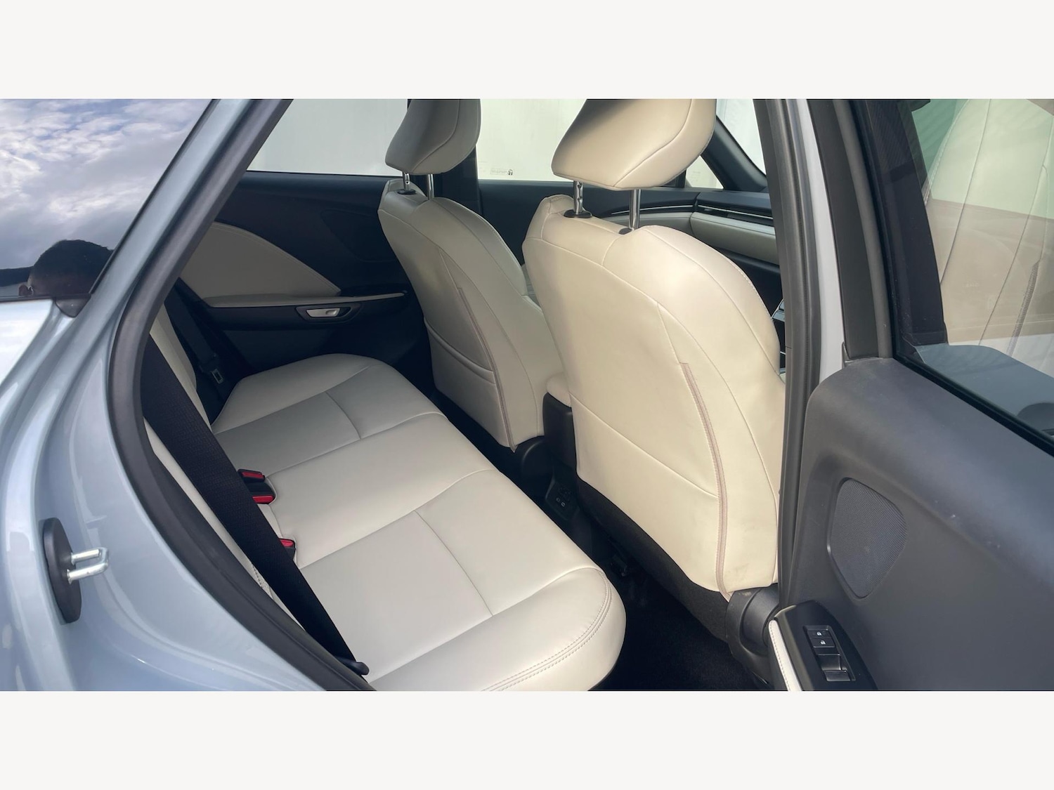 Used Lexus LBX 2024 for sale - 76702258: Photo 11