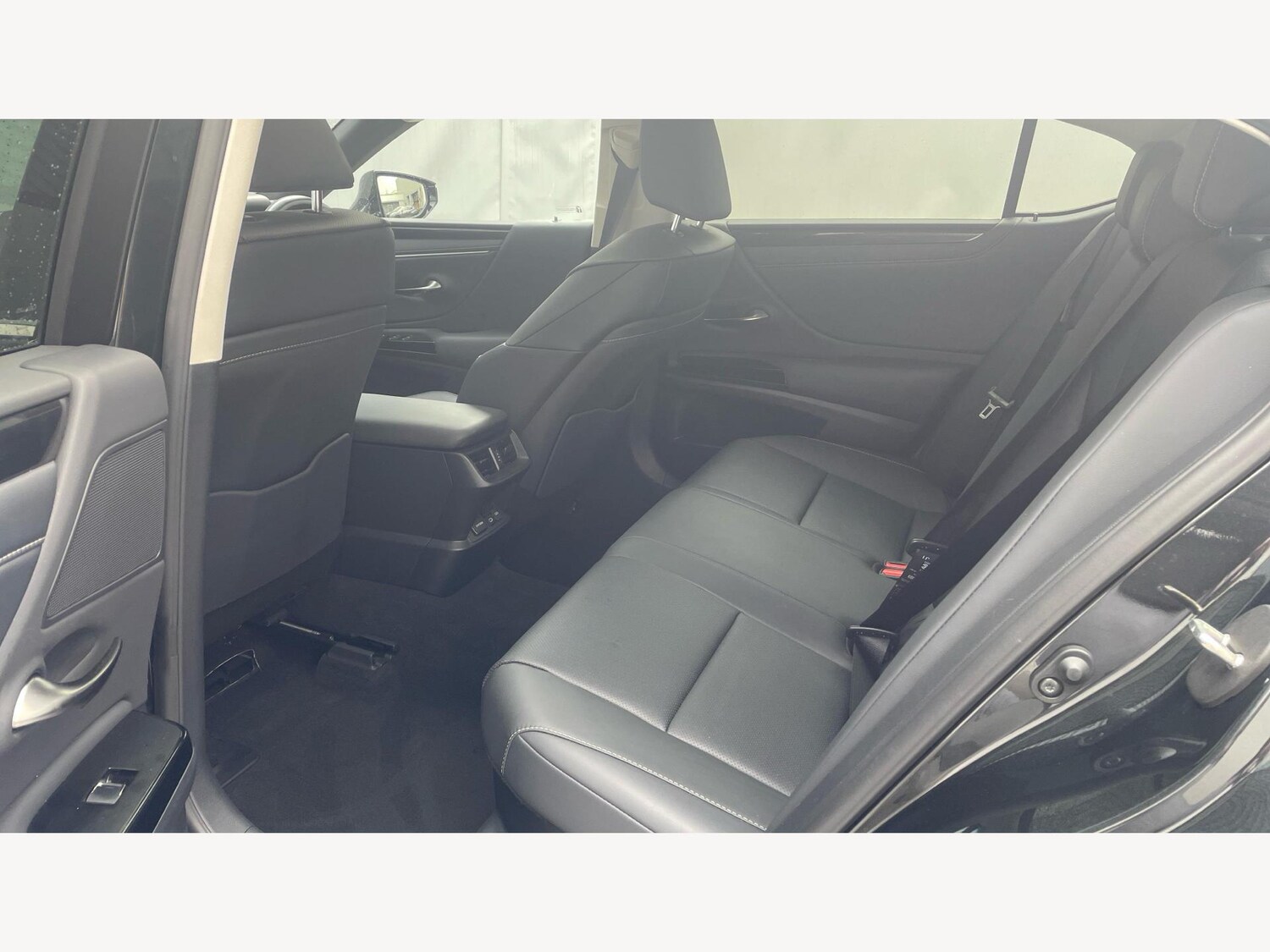 Used Lexus ES 2024 for sale - 76269787: Photo 16