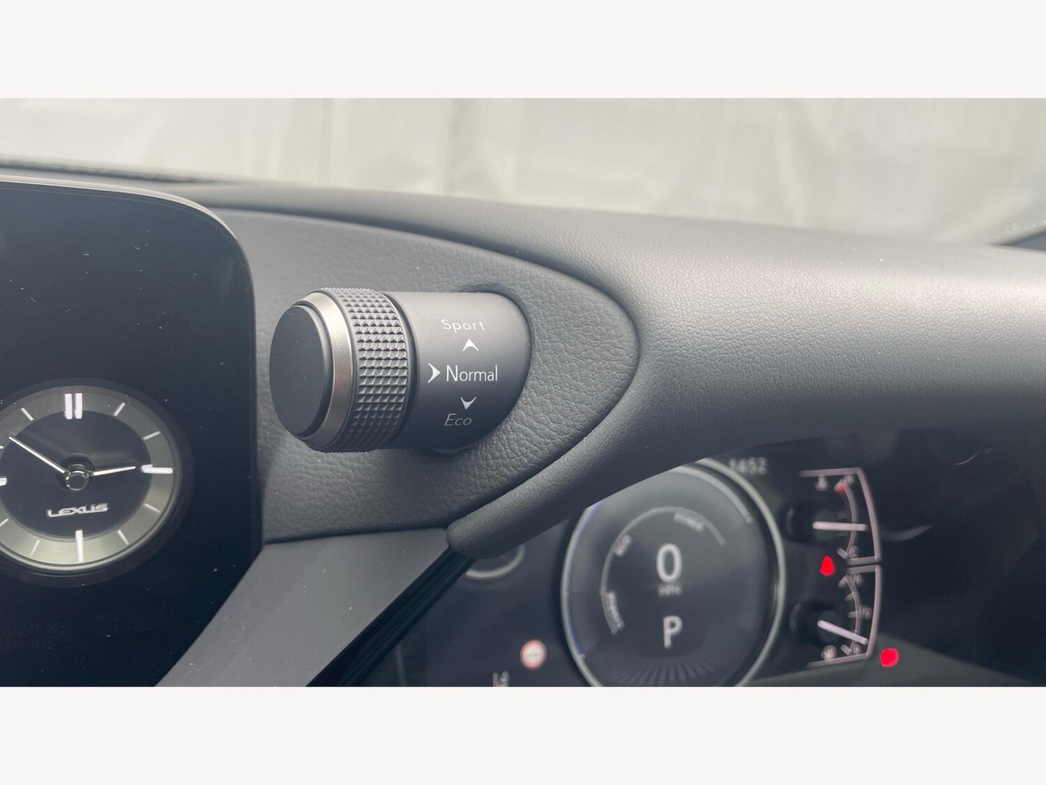 Used Lexus ES 2024 for sale - 76269787: Photo 25