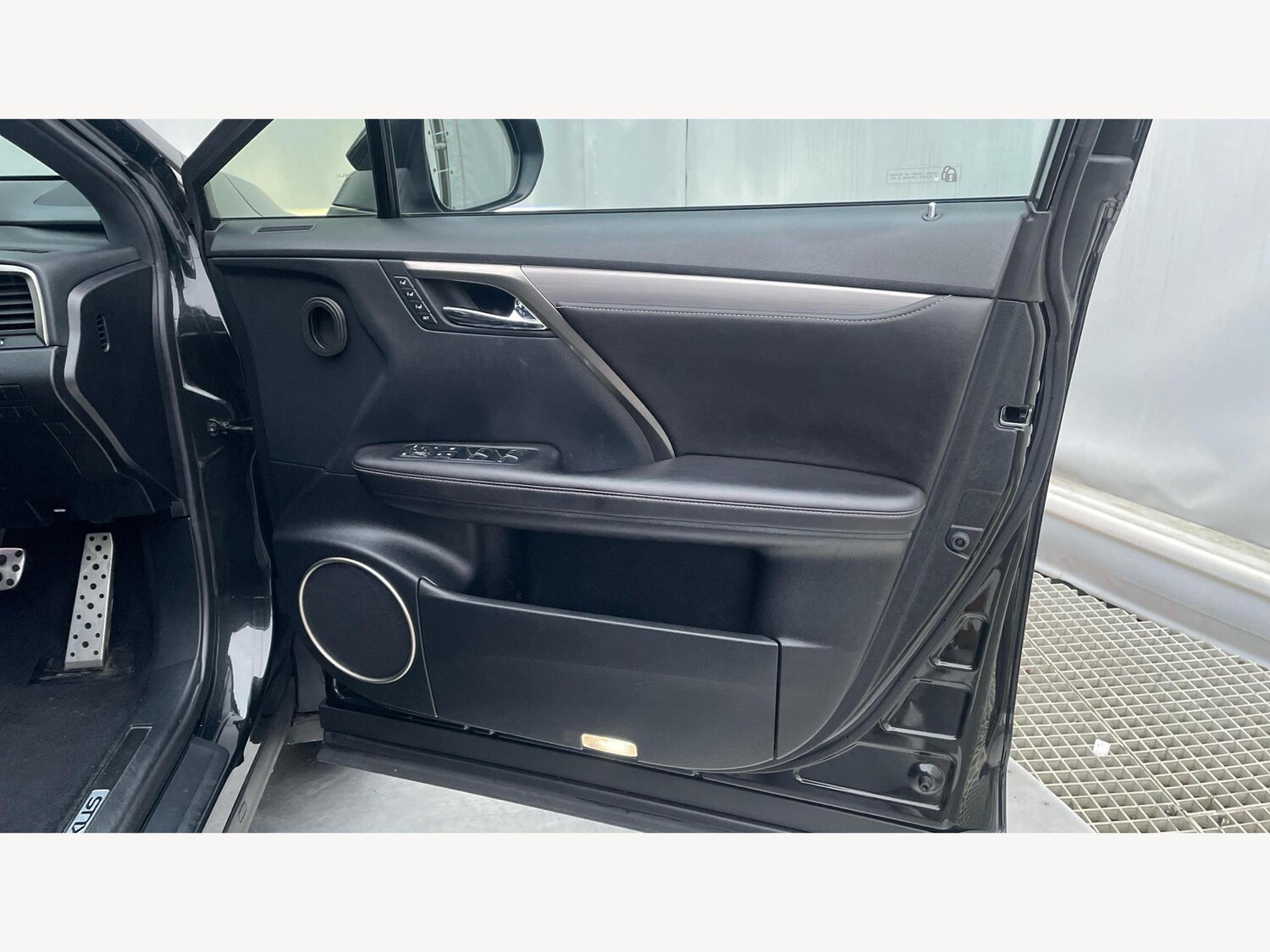 Used Lexus RX 2016 for sale - 77254693: Photo 30