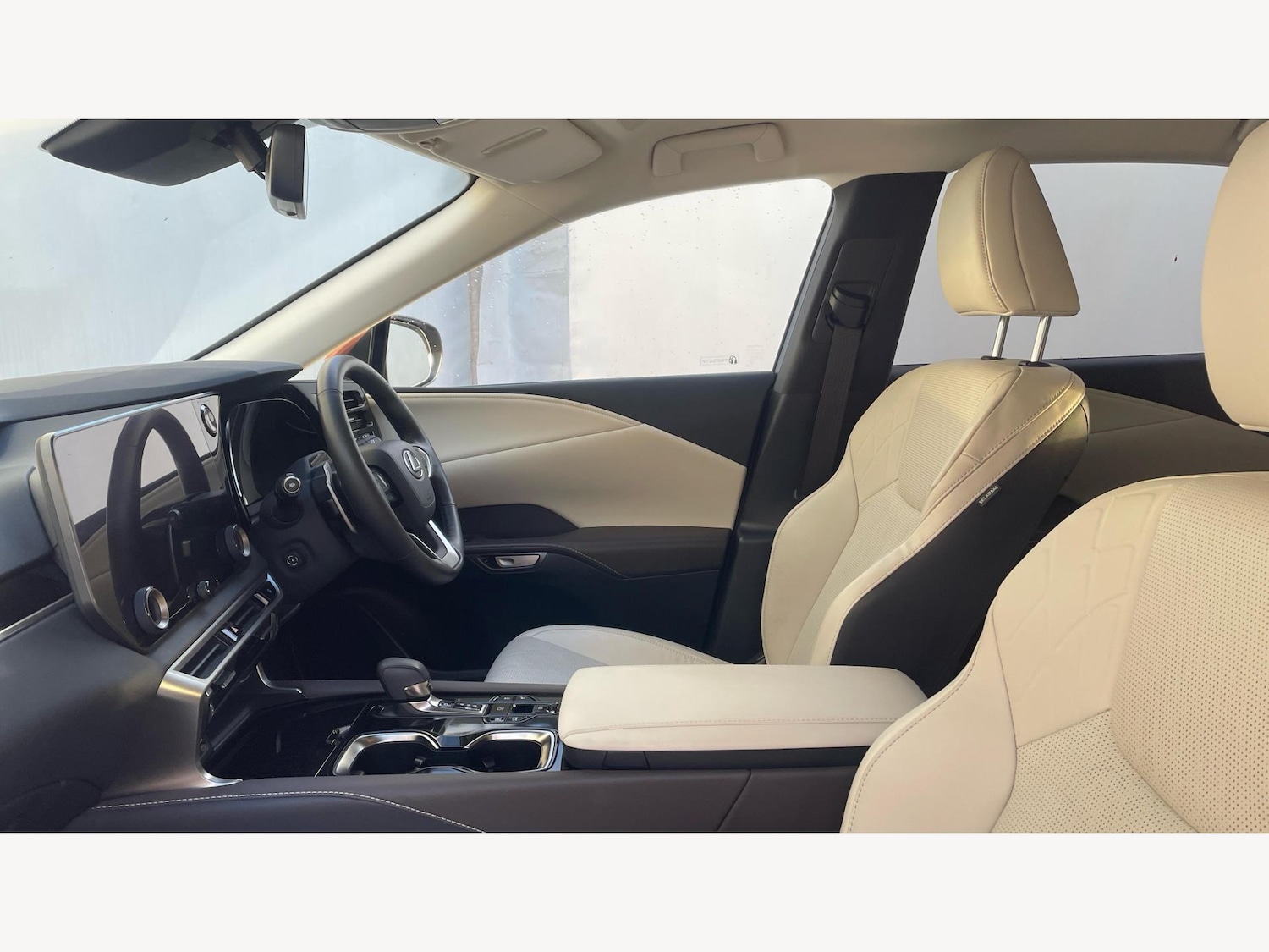 Used Lexus RX 2024 for sale - 77799487: Photo 8