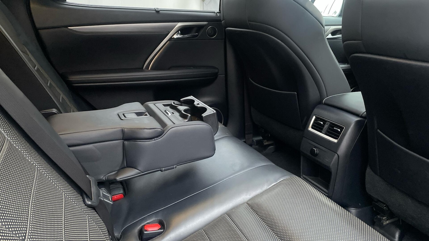 Used Lexus RX 2016 for sale - 77074668: Photo 39