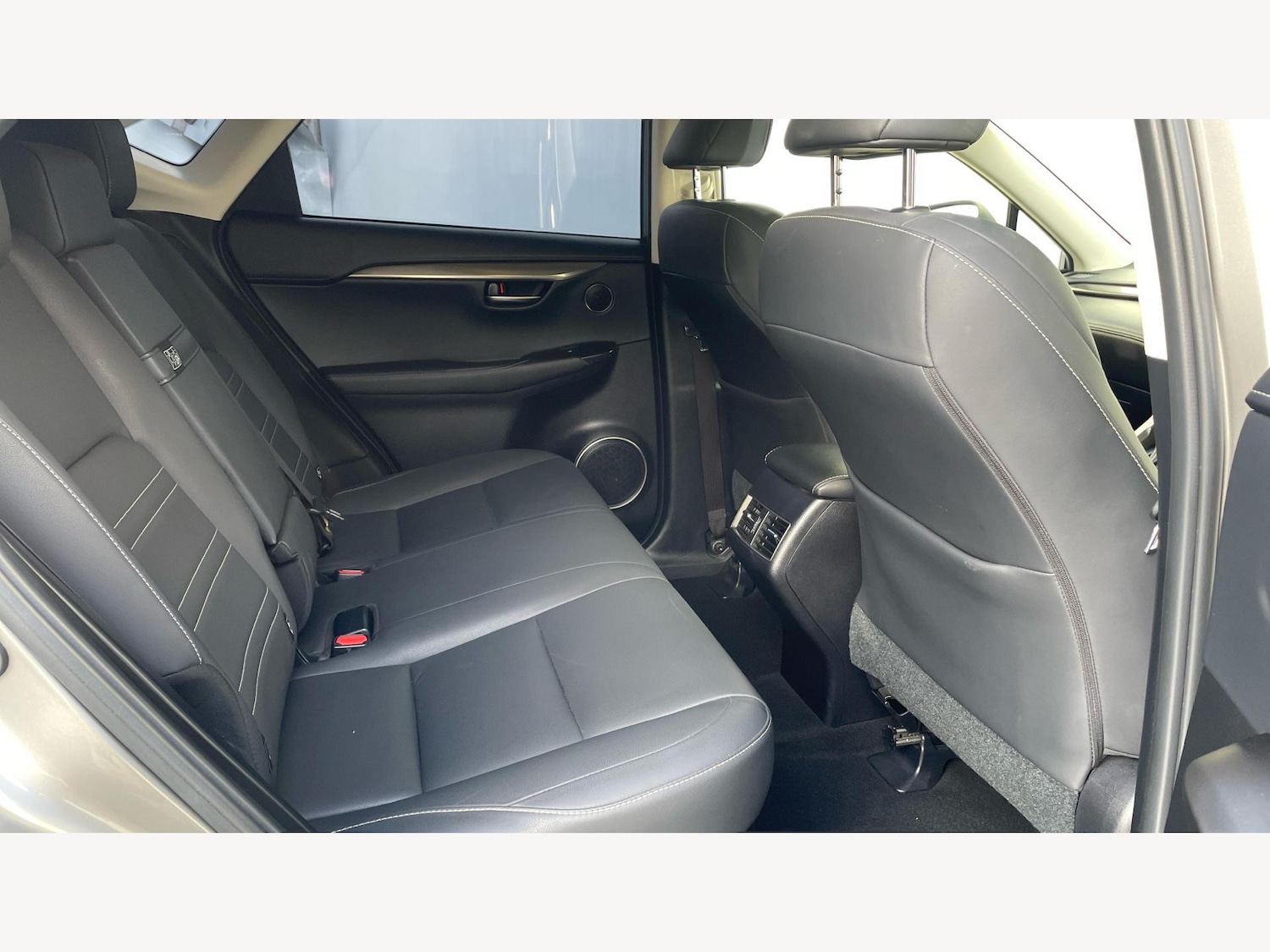 Used Lexus NX 2018 for sale - 77073918: Photo 11