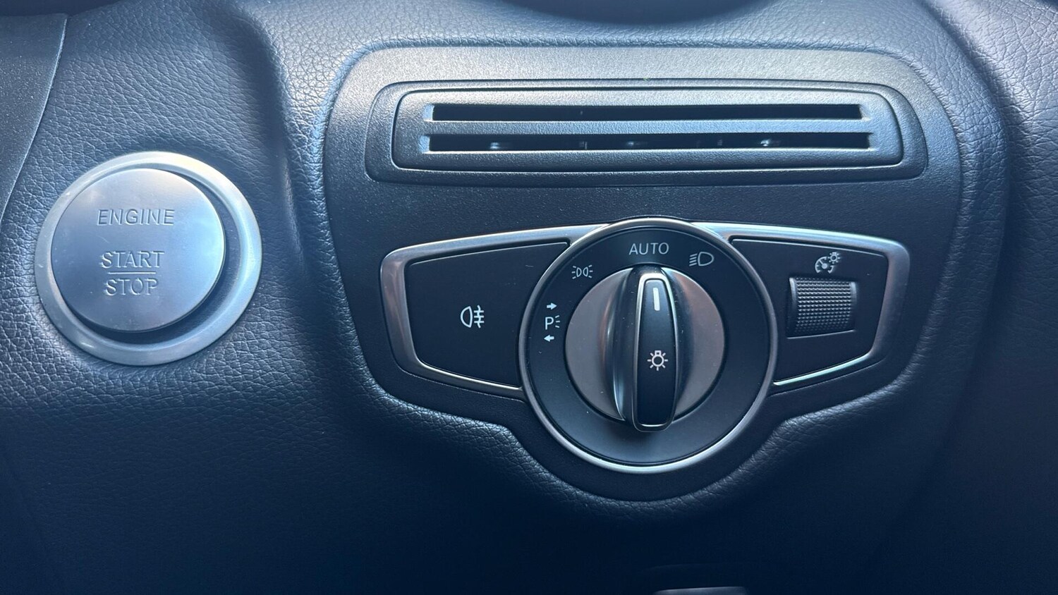 Used Mercedes-Benz GLC for sale - 77898521: Photo 35