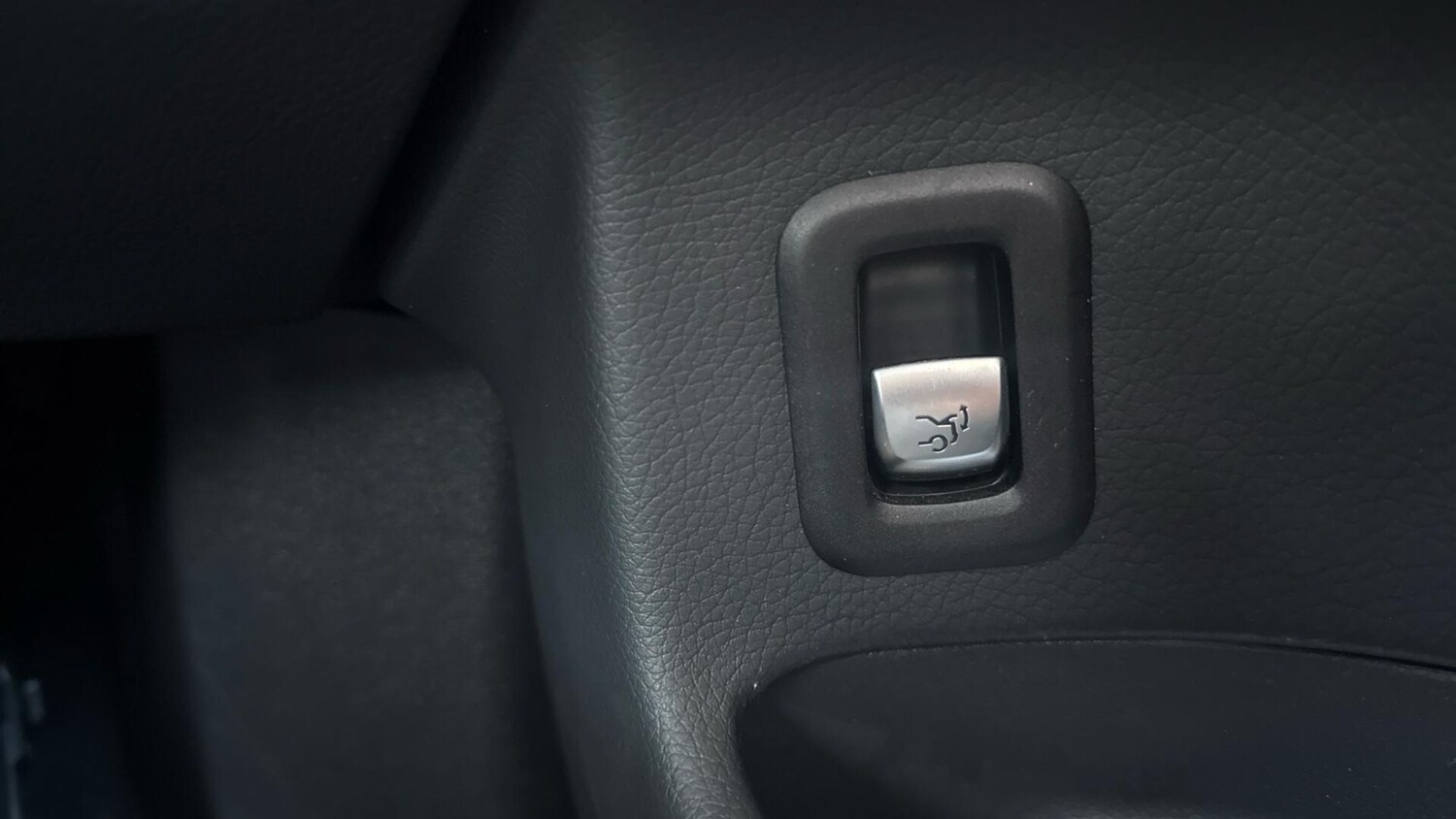 Used Mercedes-Benz GLC for sale - 77898521: Photo 39