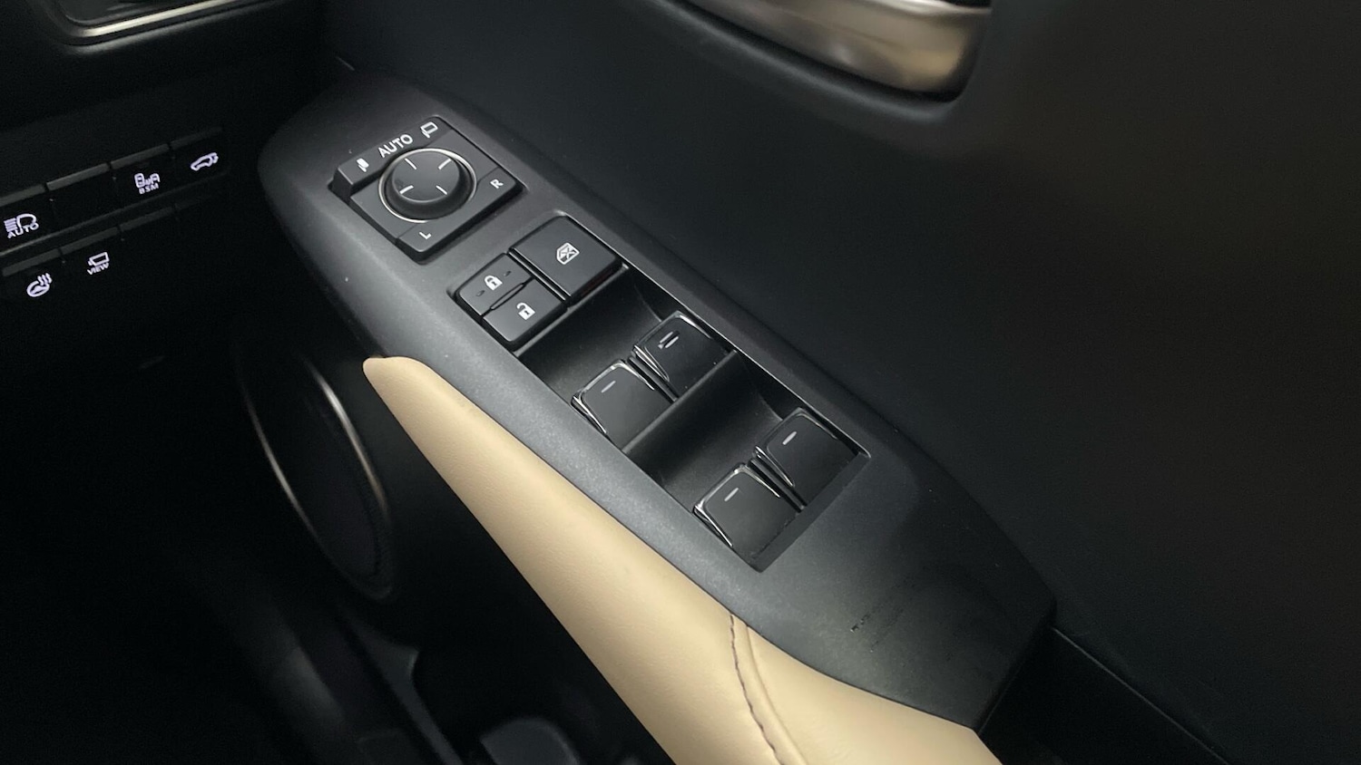 Used Lexus NX 2021 for sale - 77119784: Photo 33