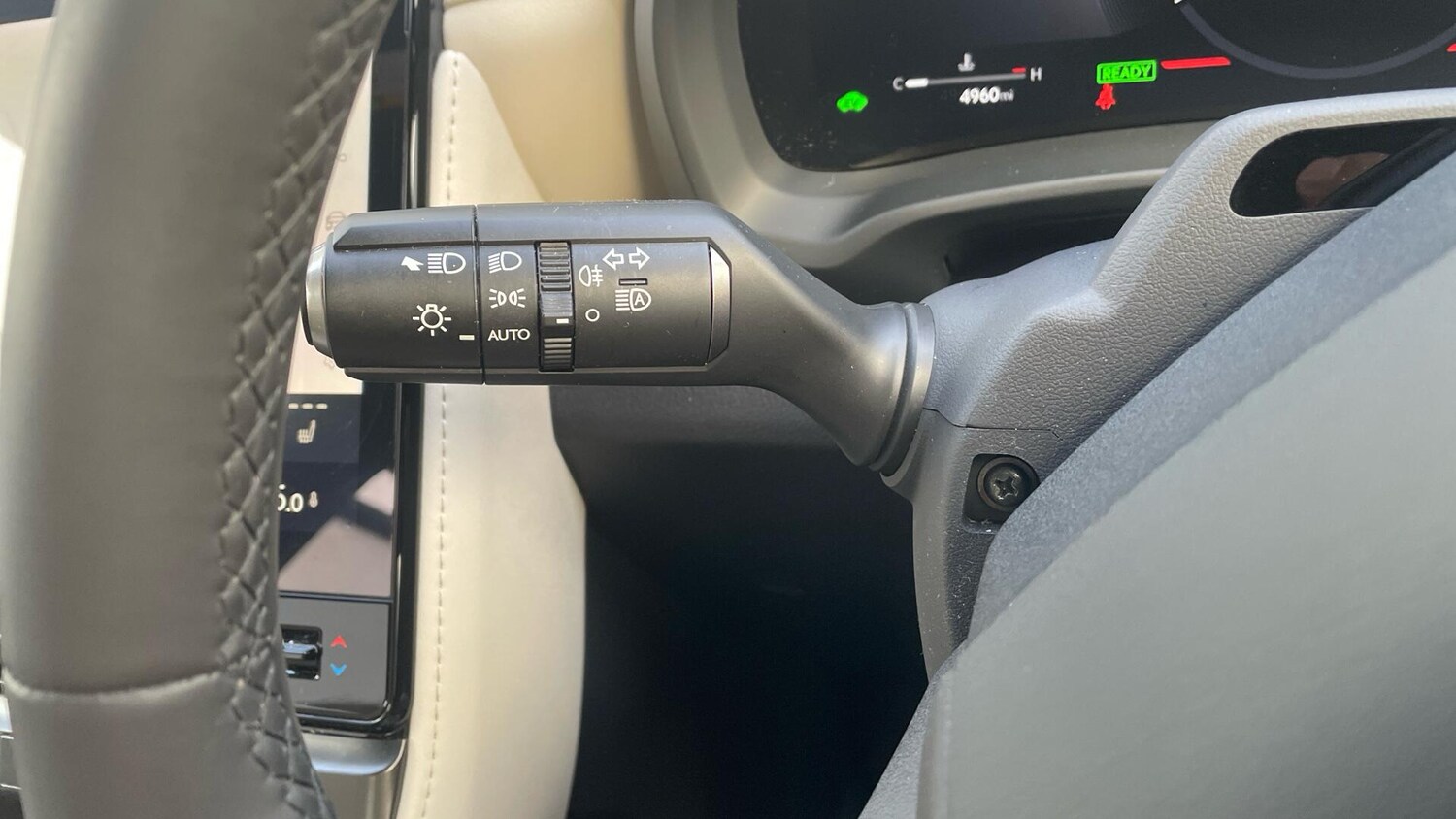 Used Lexus LBX for sale - 77345385: Photo 35