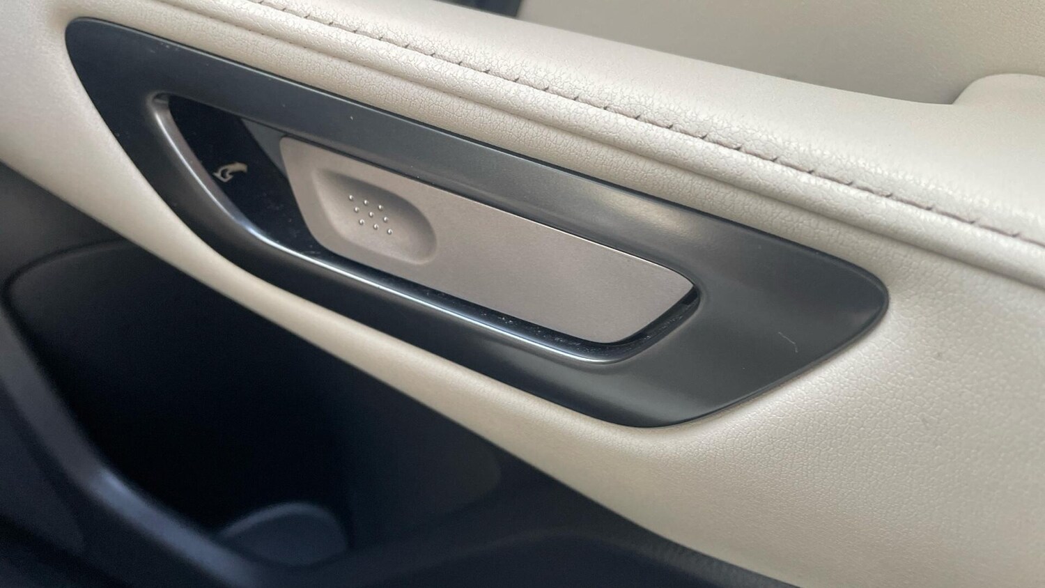 Used Lexus LBX for sale - 77345385: Photo 39