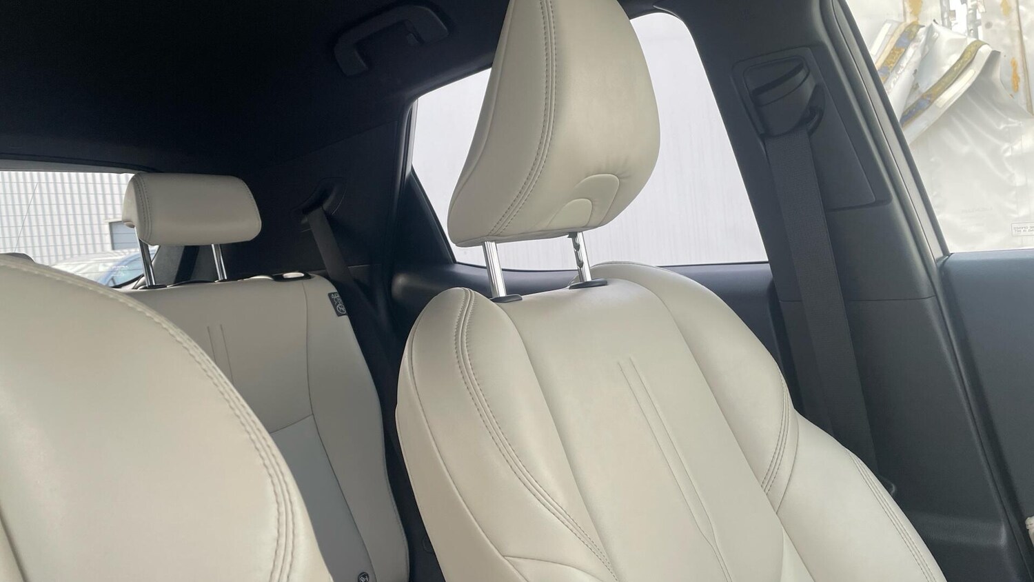 Used Lexus LBX for sale - 77345385: Photo 43