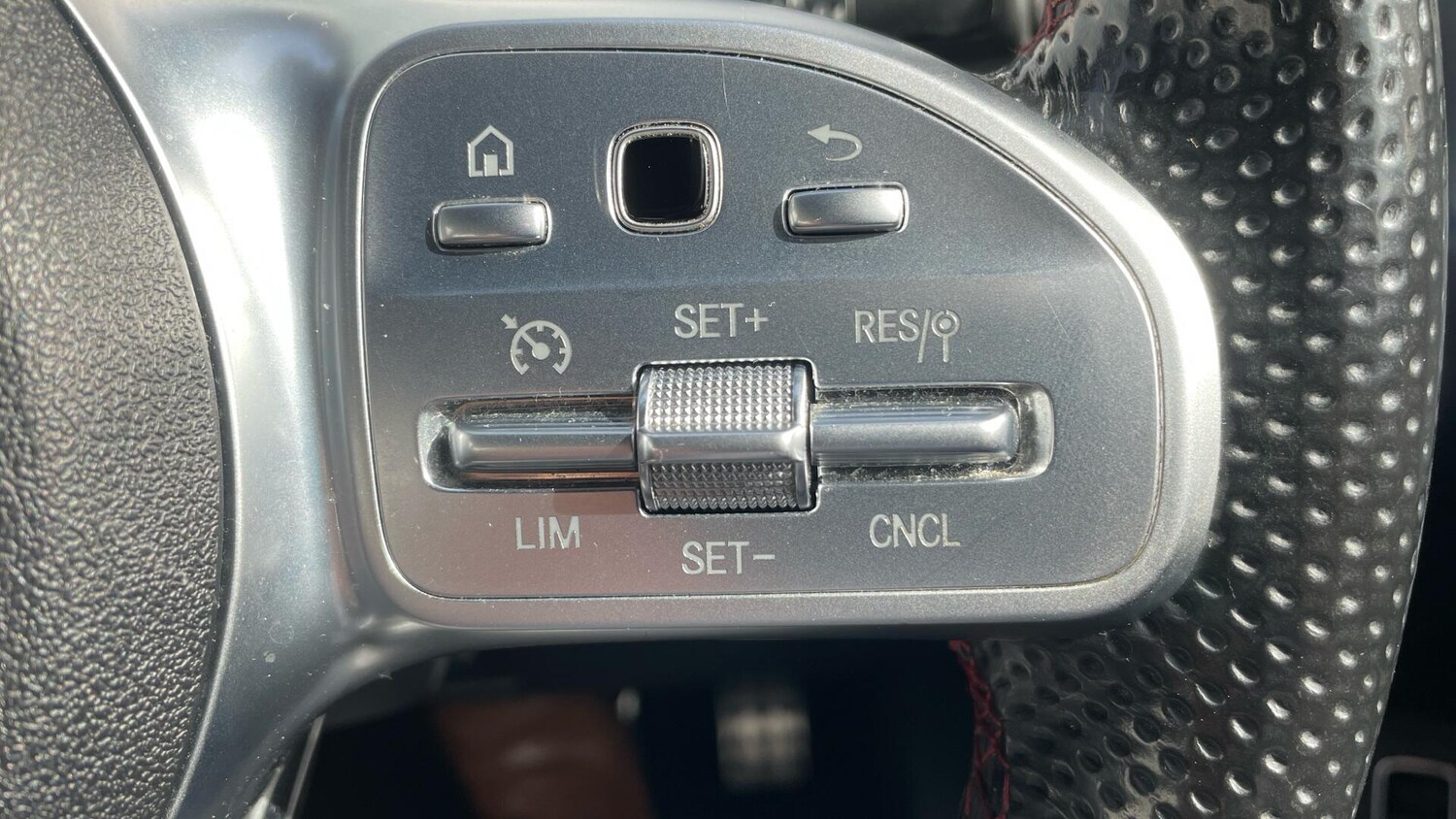 Used Mercedes-Benz A-Class 2019 for sale - 75991043: Photo 40