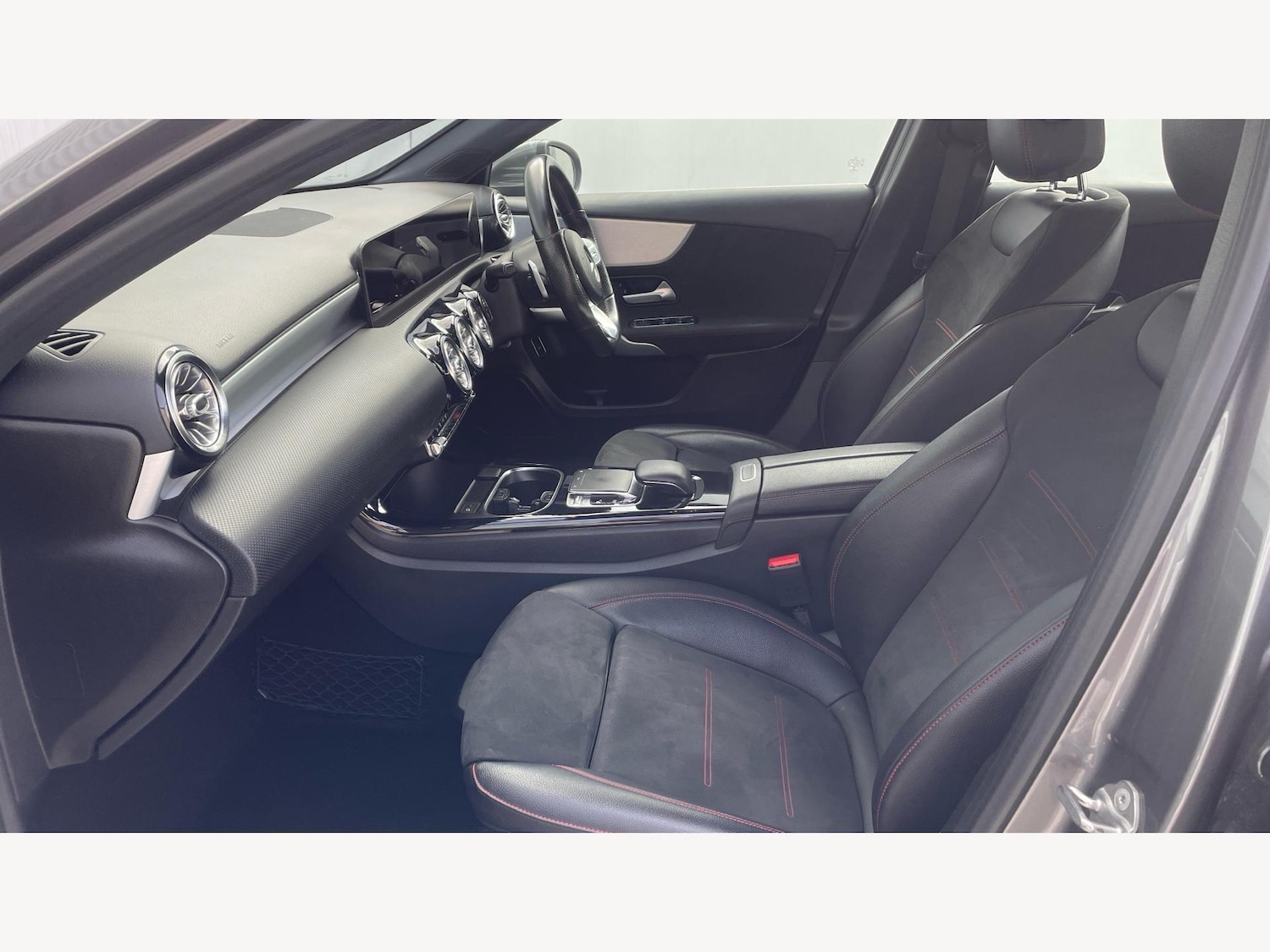 Used Mercedes-Benz A-Class 2019 for sale - 75991043: Photo 8