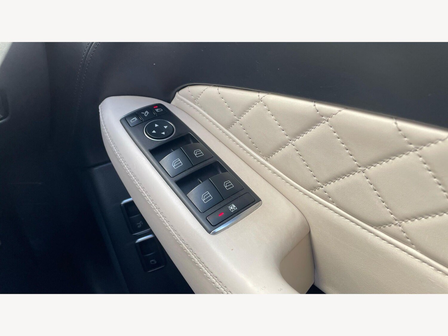 Used Mercedes-Benz GLS 2018 for sale - 78062637: Photo 30