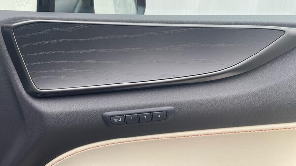 Used Lexus NX 2023 for sale - 75225660: Photo 42