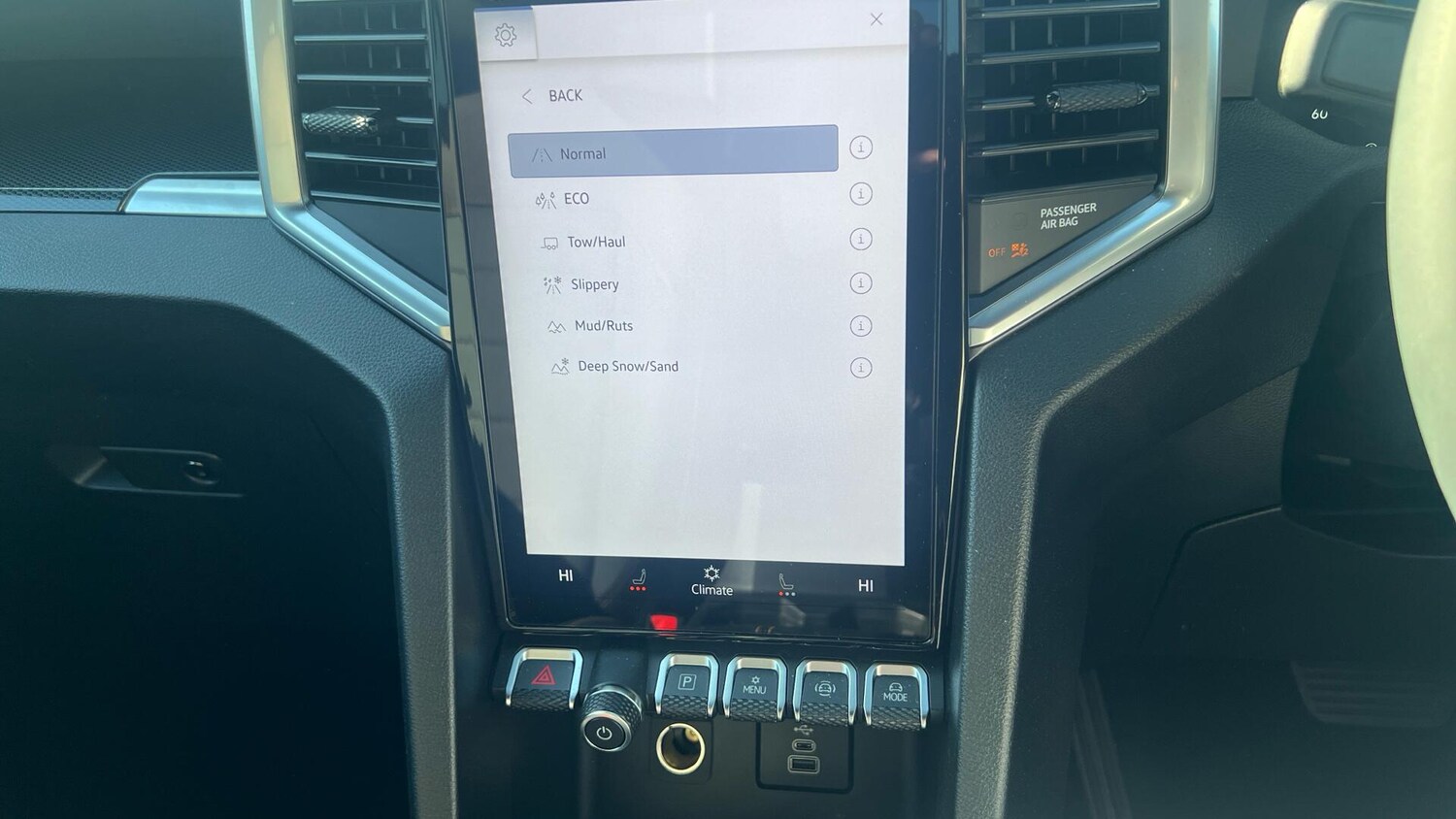 Used Volkswagen Amarok 2025 for sale - 77940667: Photo 34