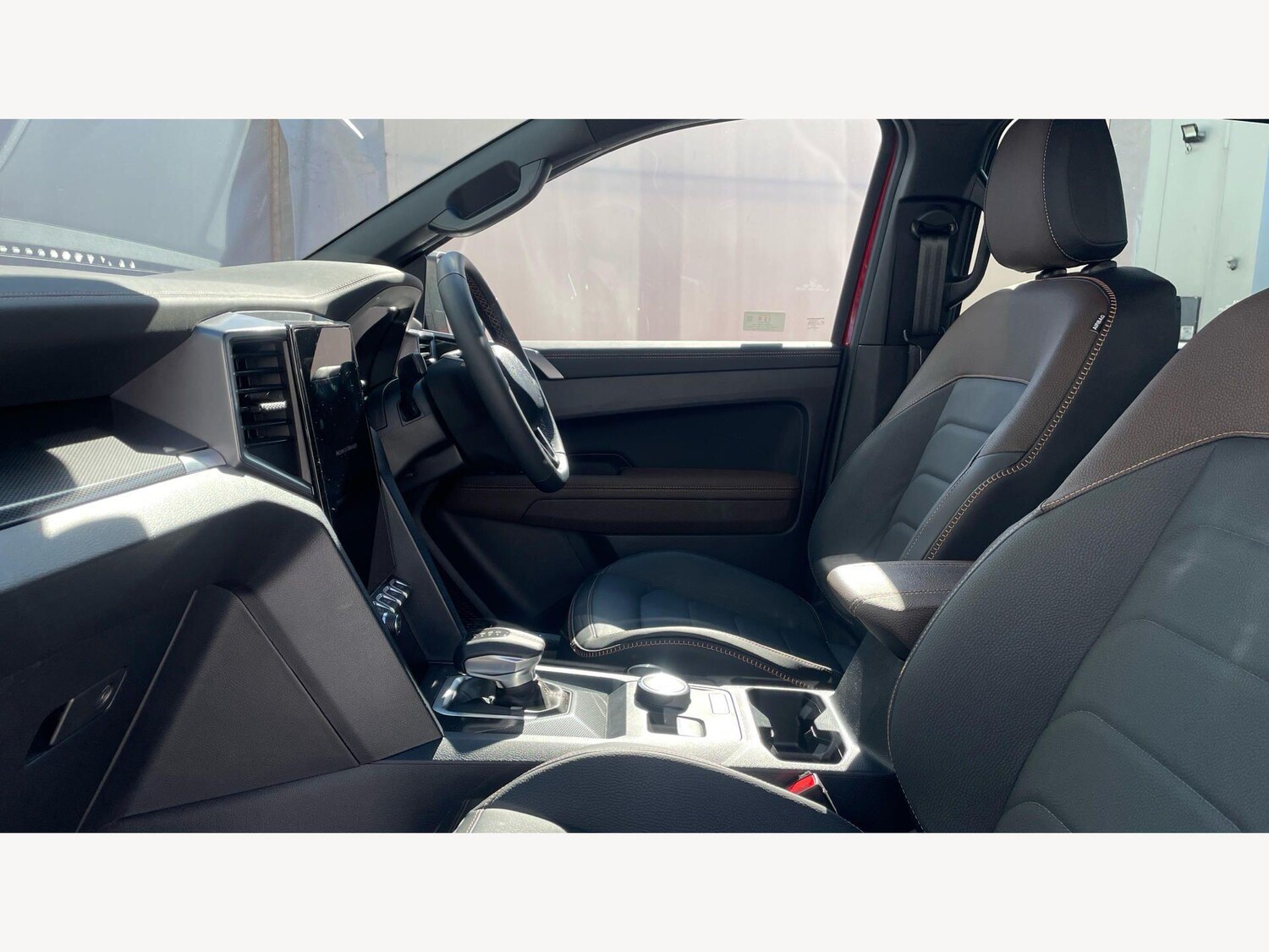 Used Volkswagen Amarok 2025 for sale - 77940667: Photo 8