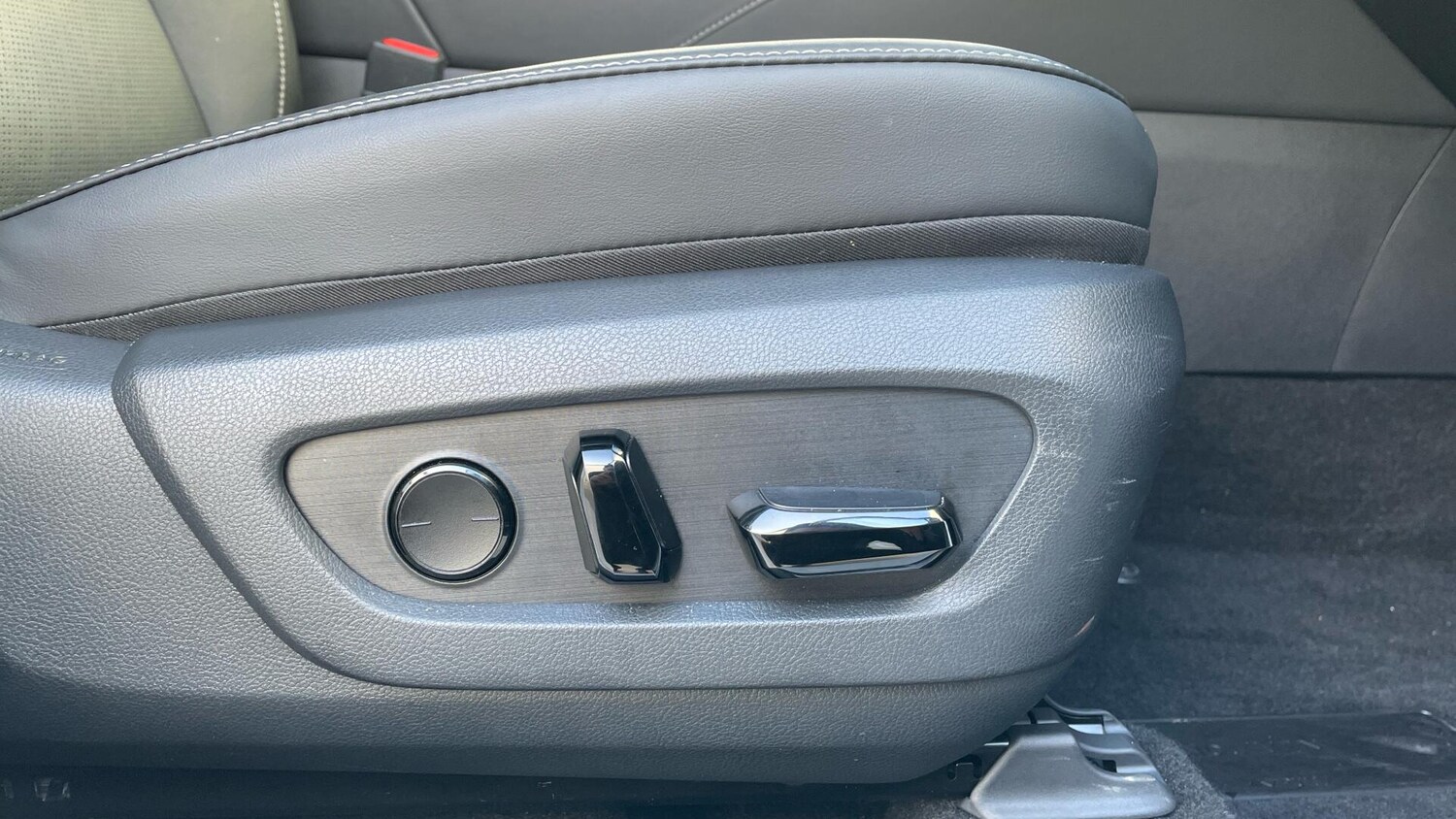 Used Lexus RX 2024 for sale - 77344050: Photo 33