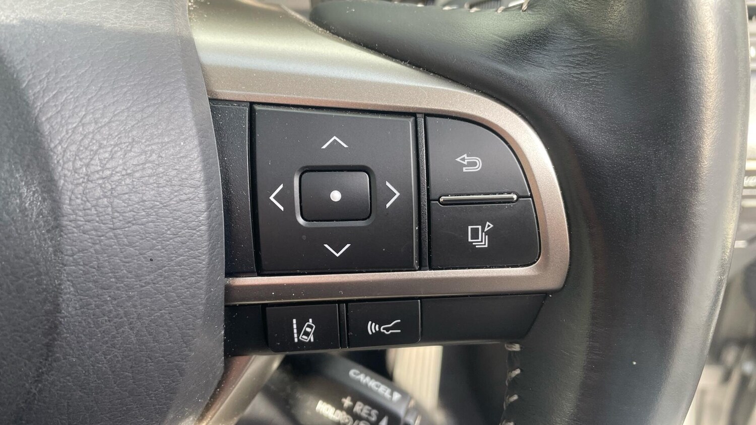 Used Lexus RX for sale - 76423948: Photo 47