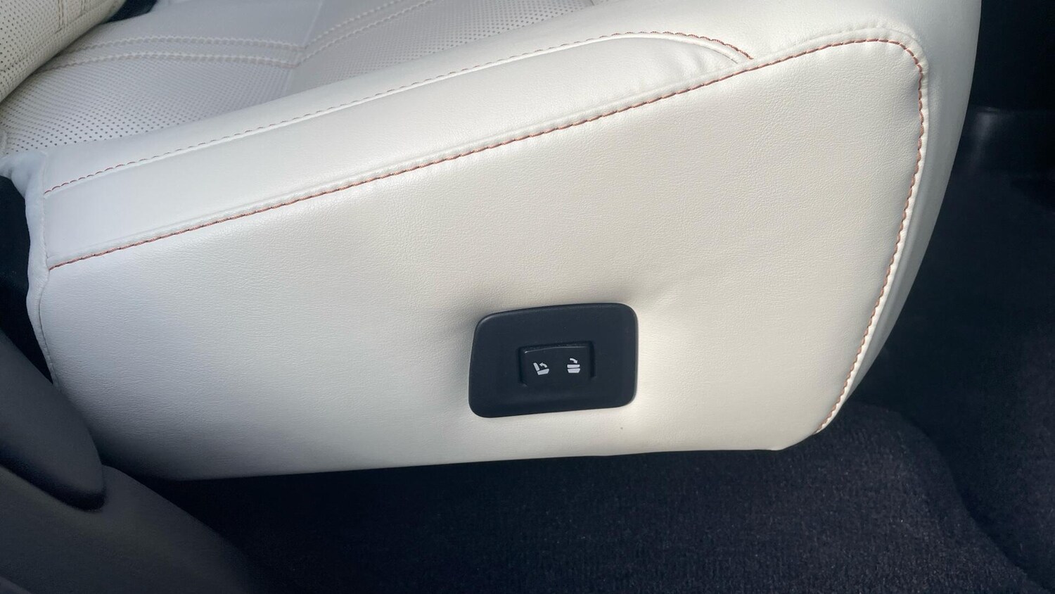 Used Lexus RX for sale - 76423948: Photo 56