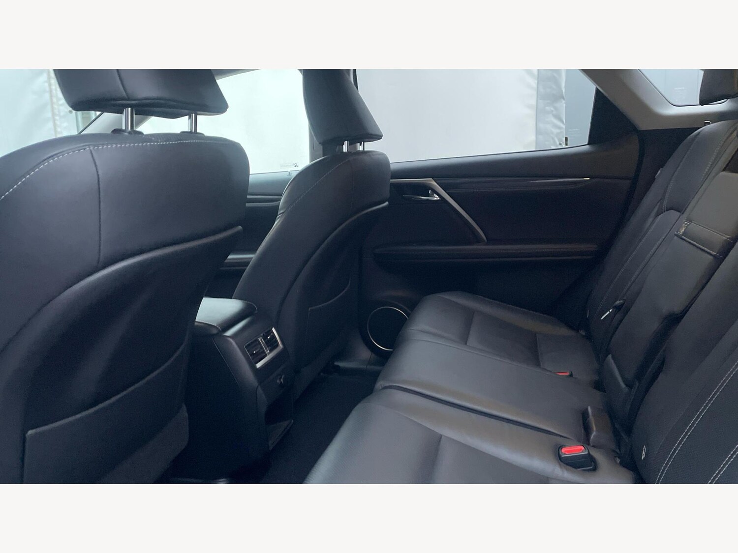 Used Lexus RX 2019 for sale - 77067000: Photo 16