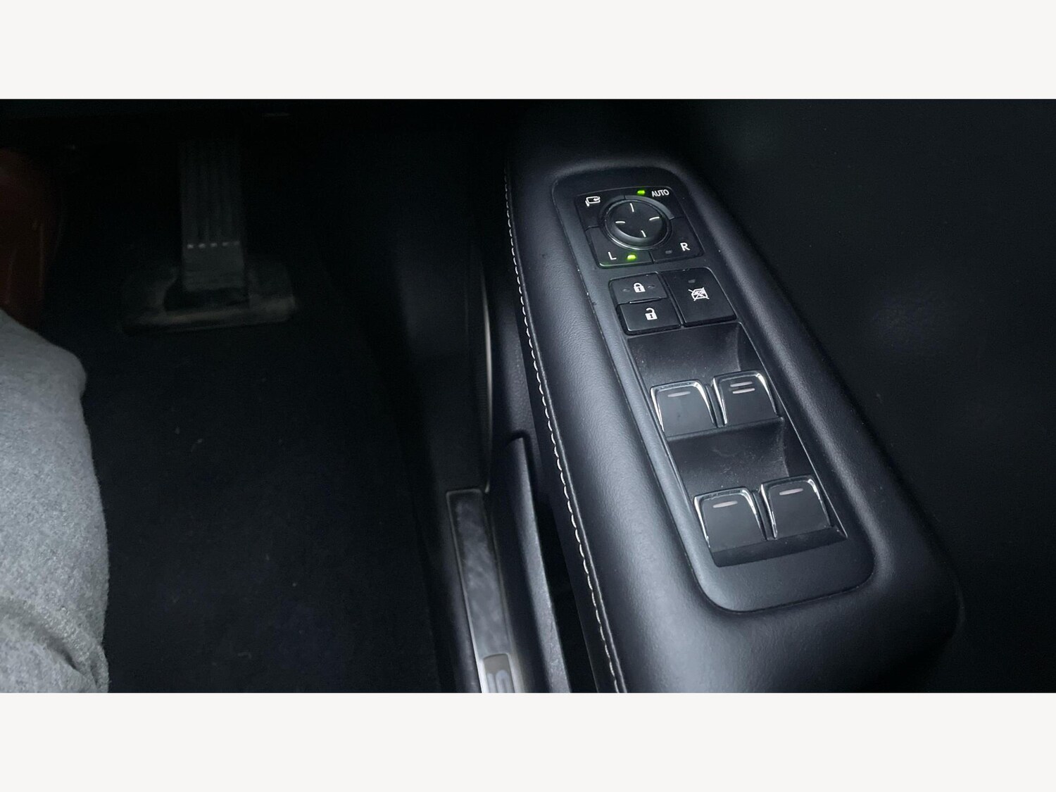 Used Lexus RX 2019 for sale - 77067000: Photo 31