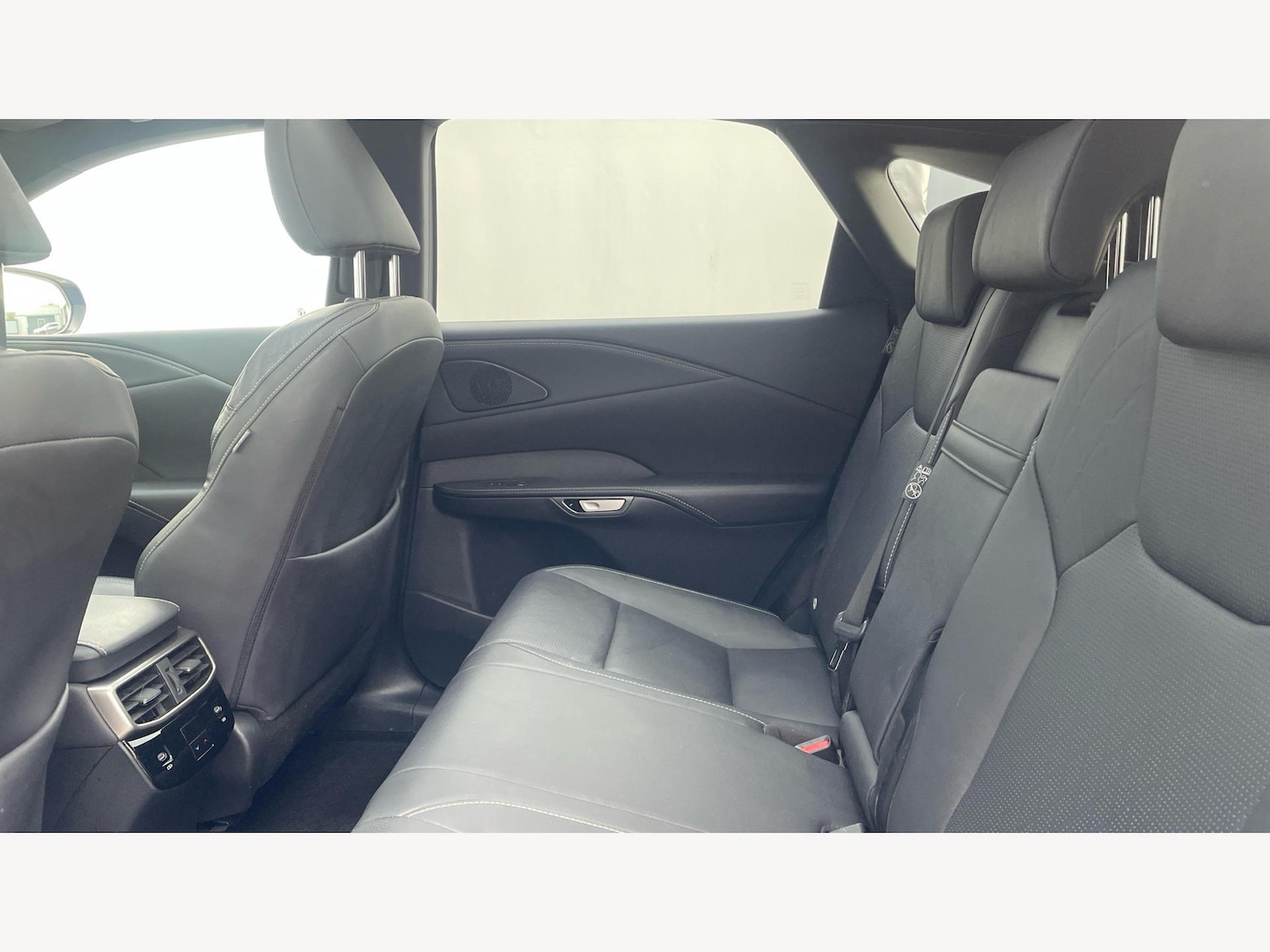 Used Lexus RX 2024 for sale - 76398409: Photo 16