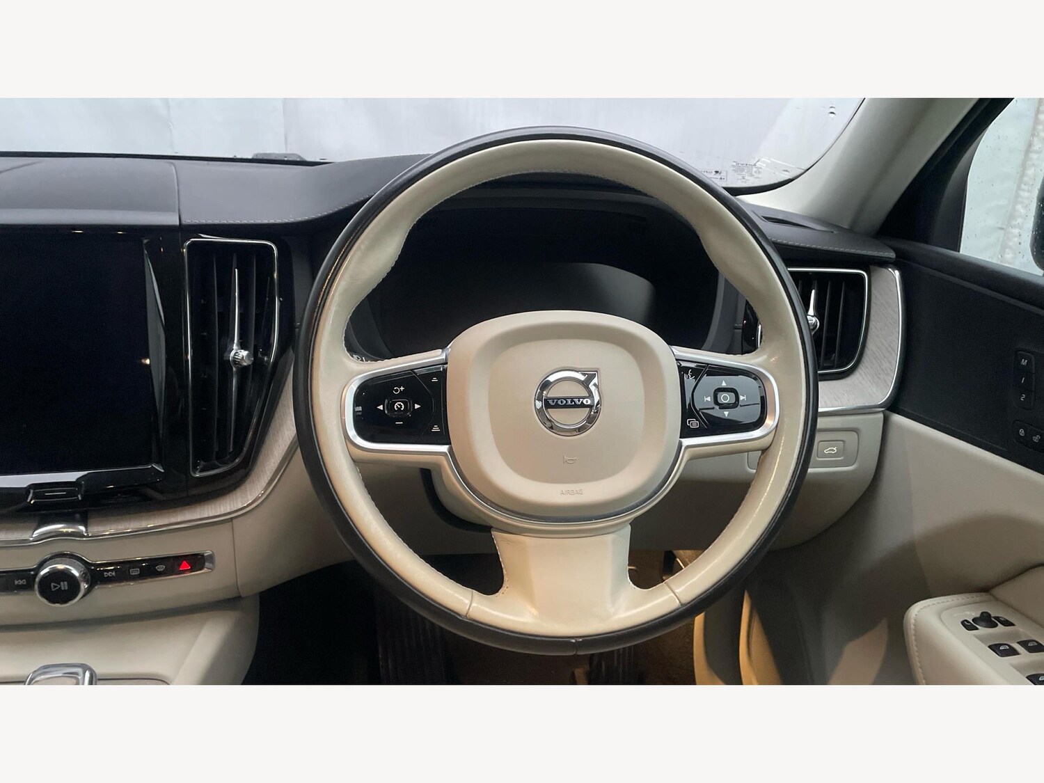 Used Volvo XC60 for sale - 77278748: Photo 13