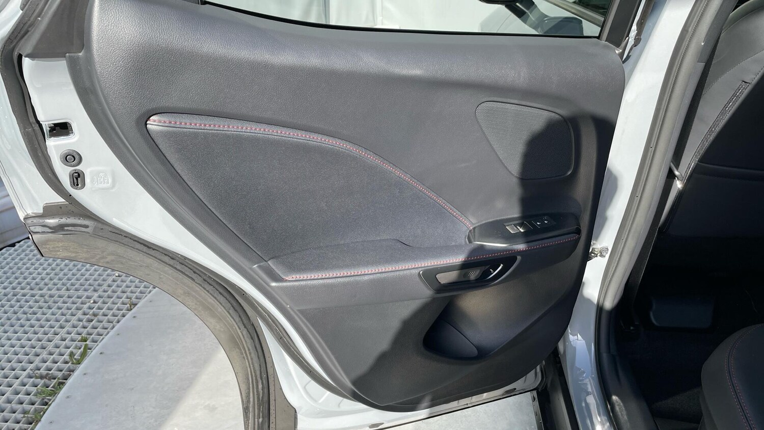 Used Lexus LBX 2025 for sale - 78220219: Photo 35