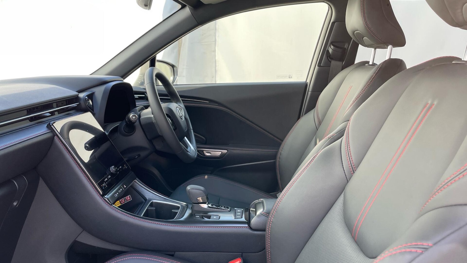 Used Lexus LBX 2025 for sale - 78220219: Photo 6