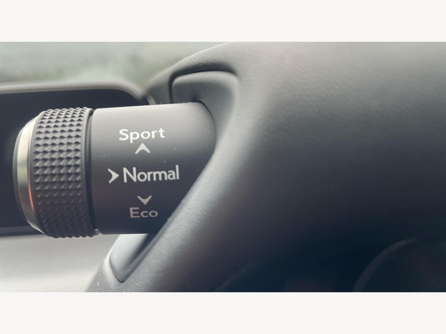 Used Lexus UX 2022 for sale - 76743508: Photo 25