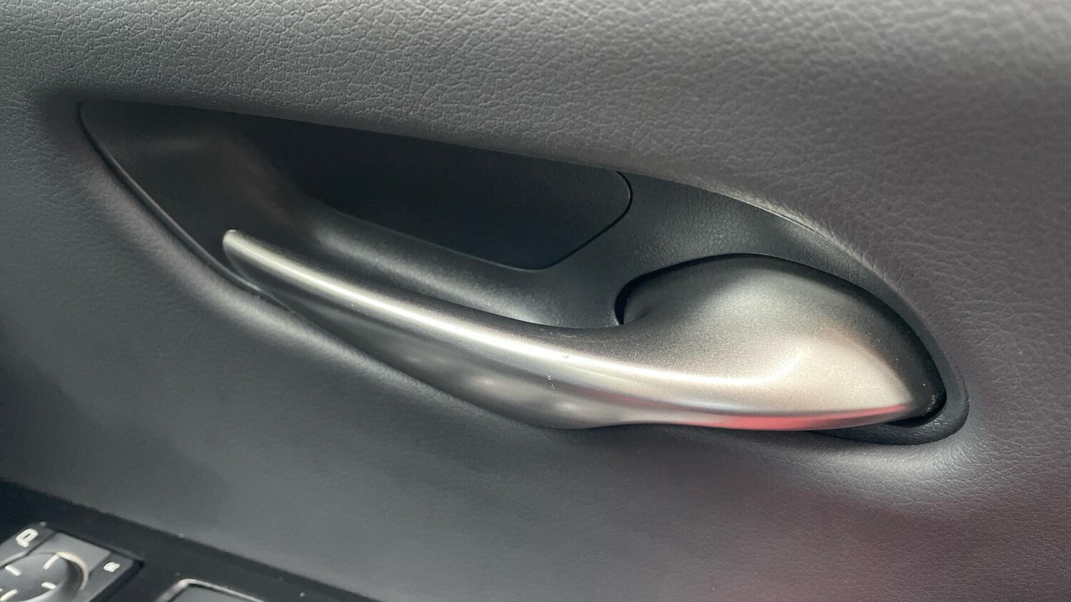 Used Lexus UX 2022 for sale - 76743508: Photo 32