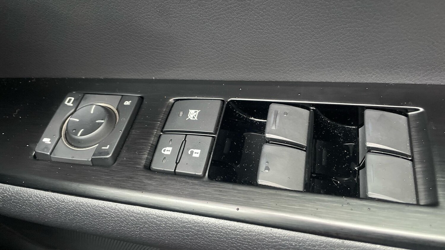 Used Lexus UX 2022 for sale - 76743508: Photo 33