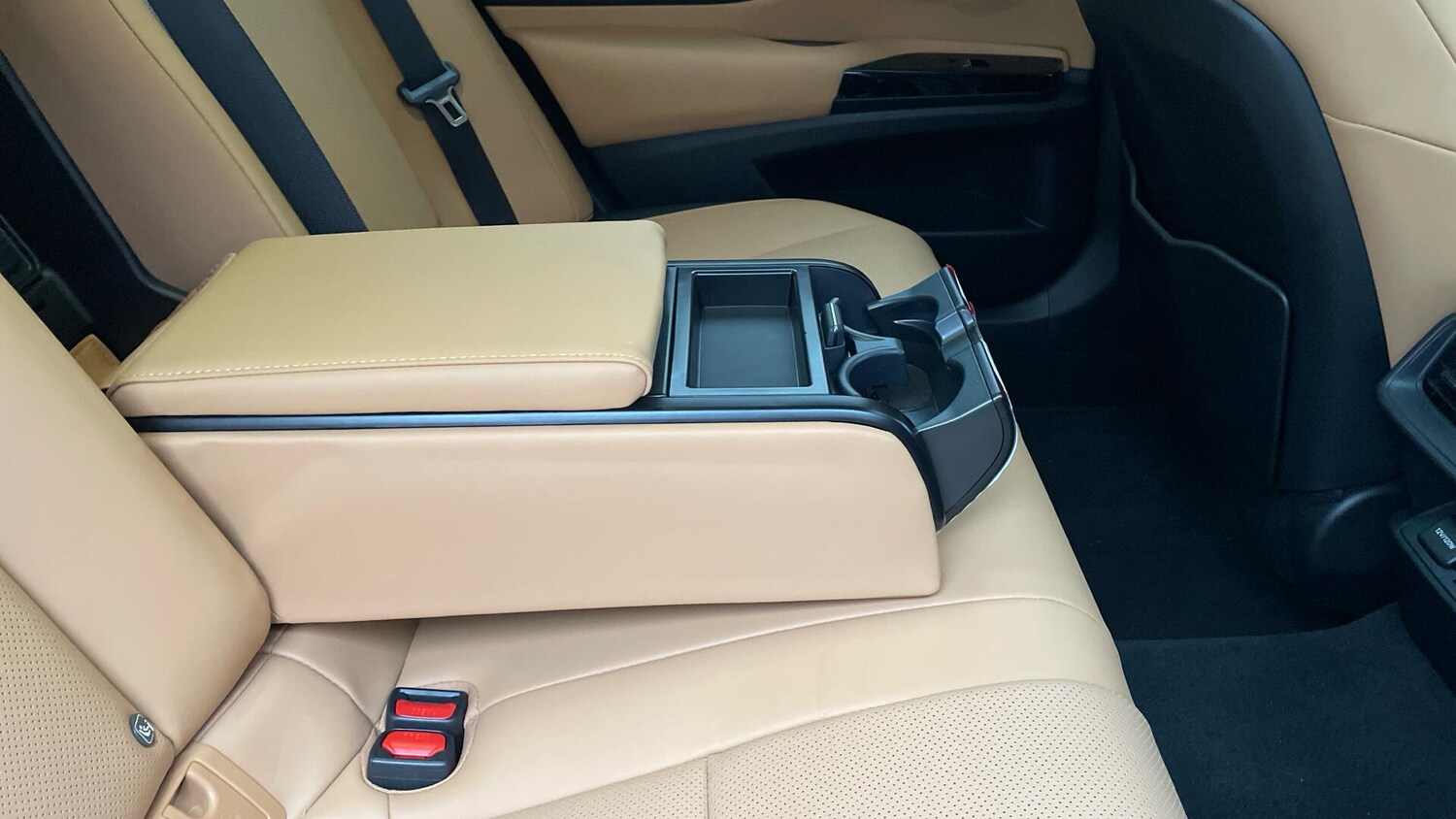 Used Lexus ES 2023 for sale - 77230176: Photo 39