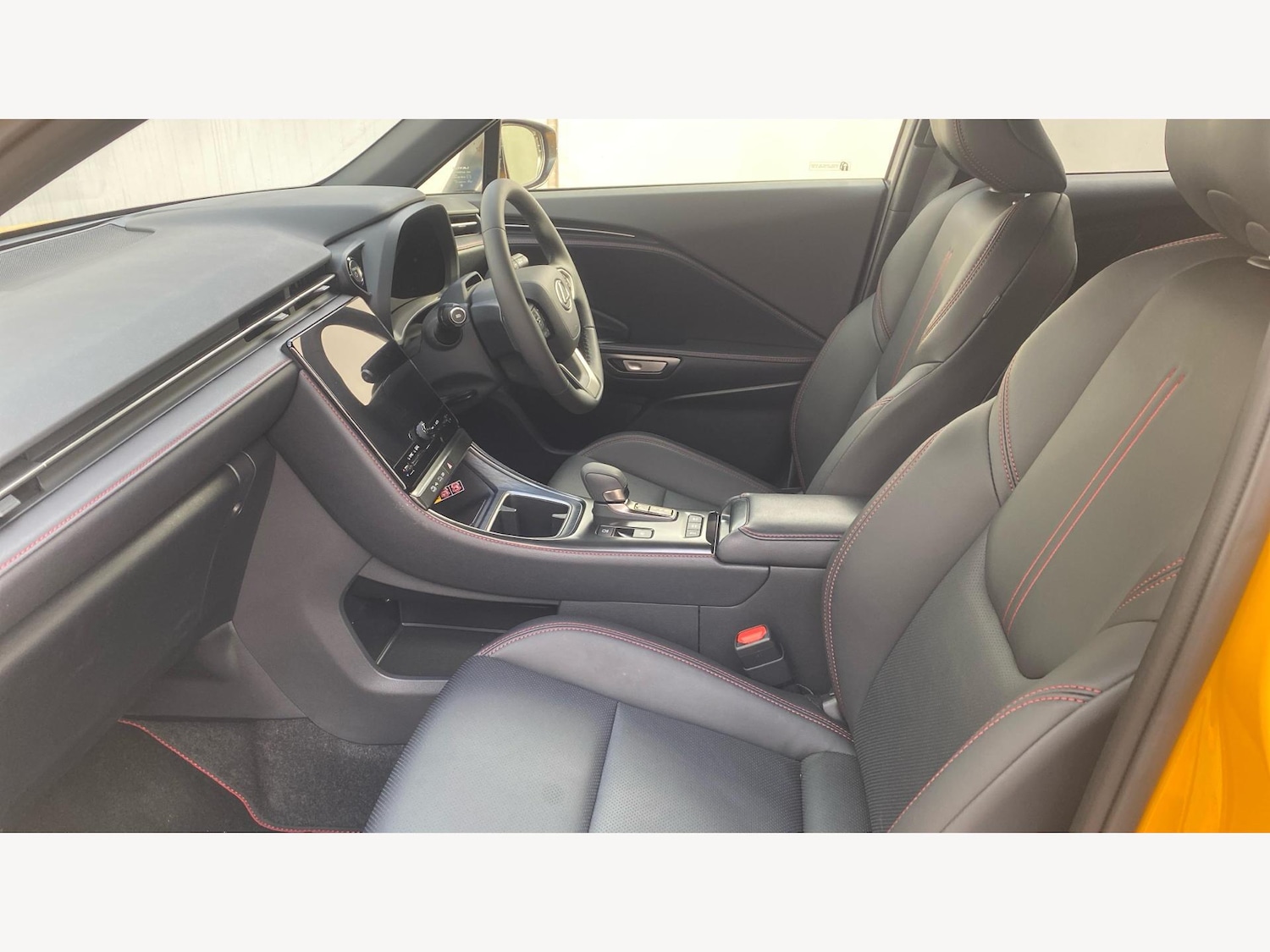 Used Lexus LBX 2025 for sale - 77439683: Photo 8