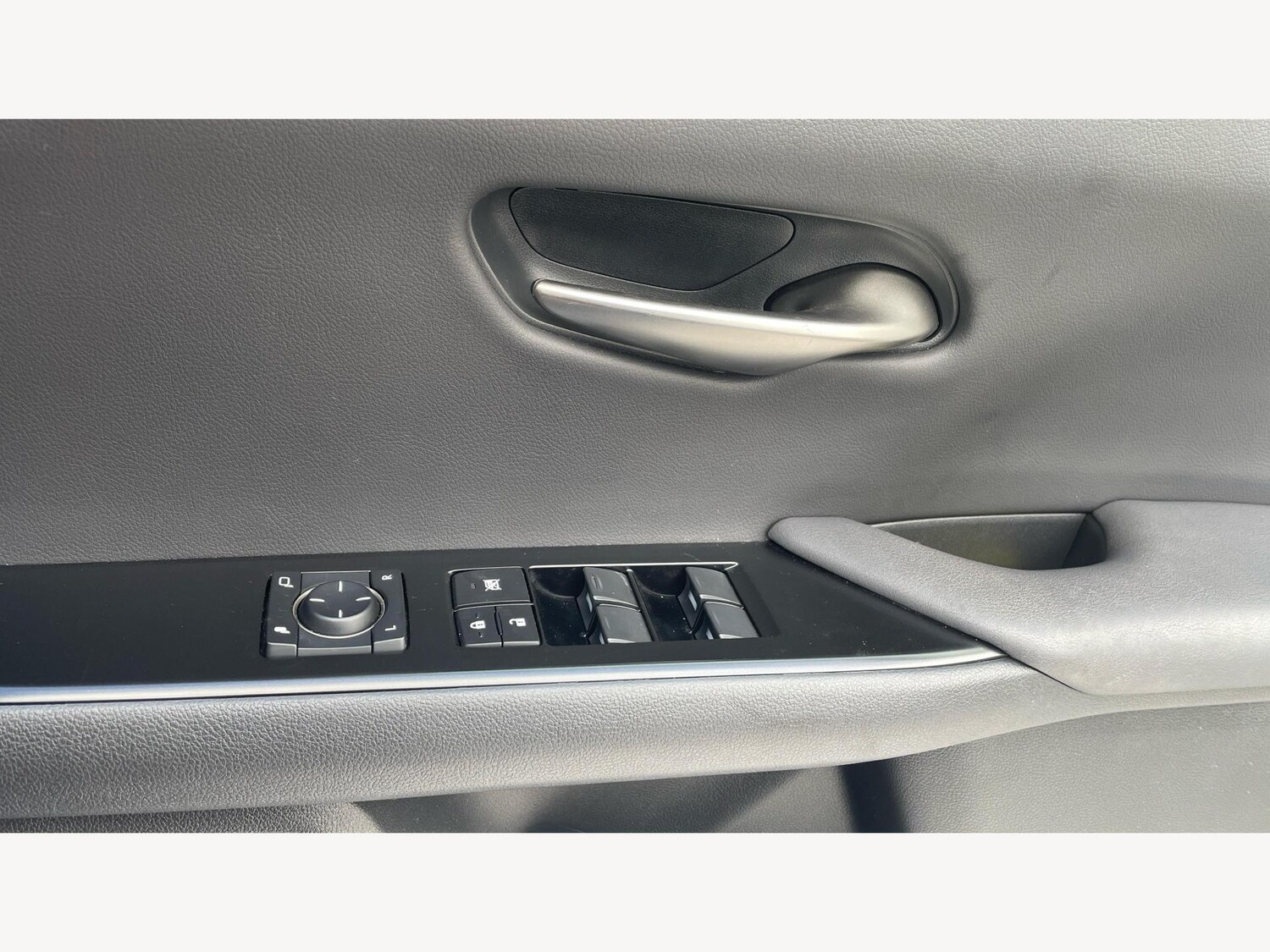 Used Lexus UX 2021 for sale - 76381069: Photo 32