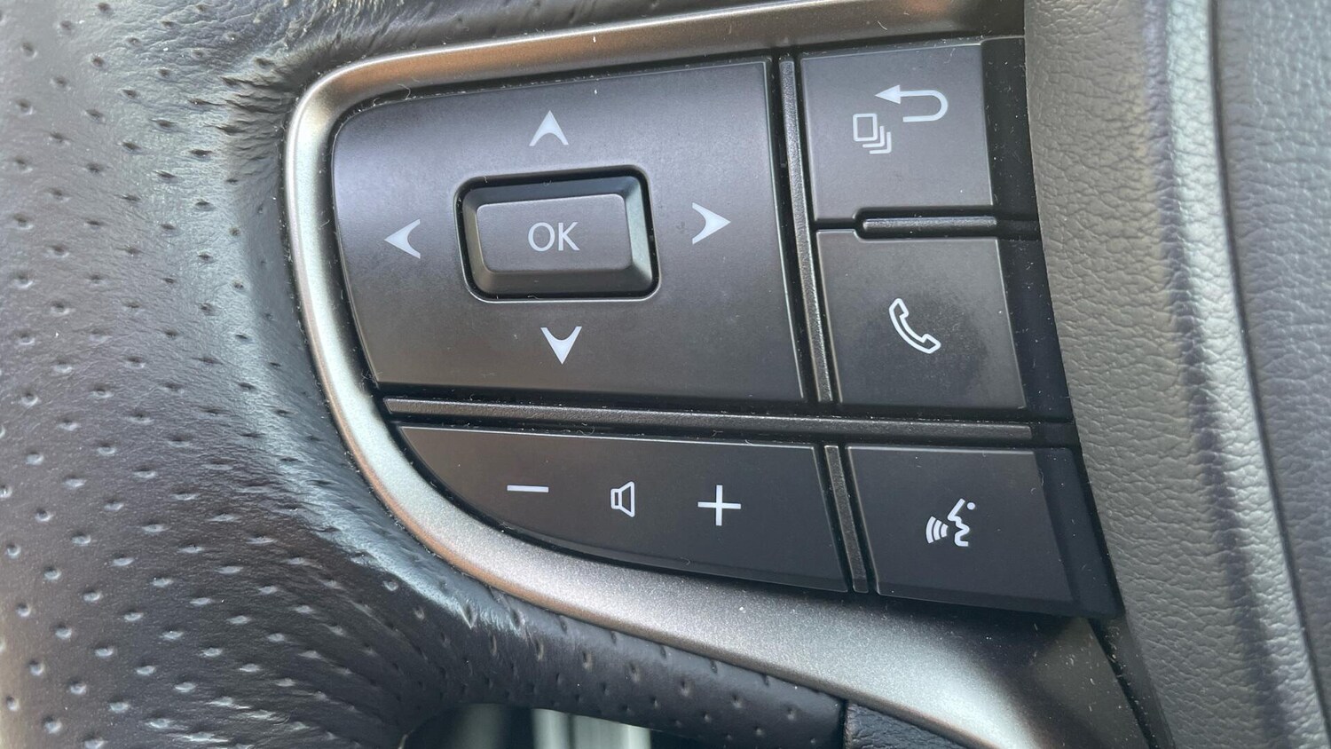 Used Lexus UX for sale - 77768218: Photo 62