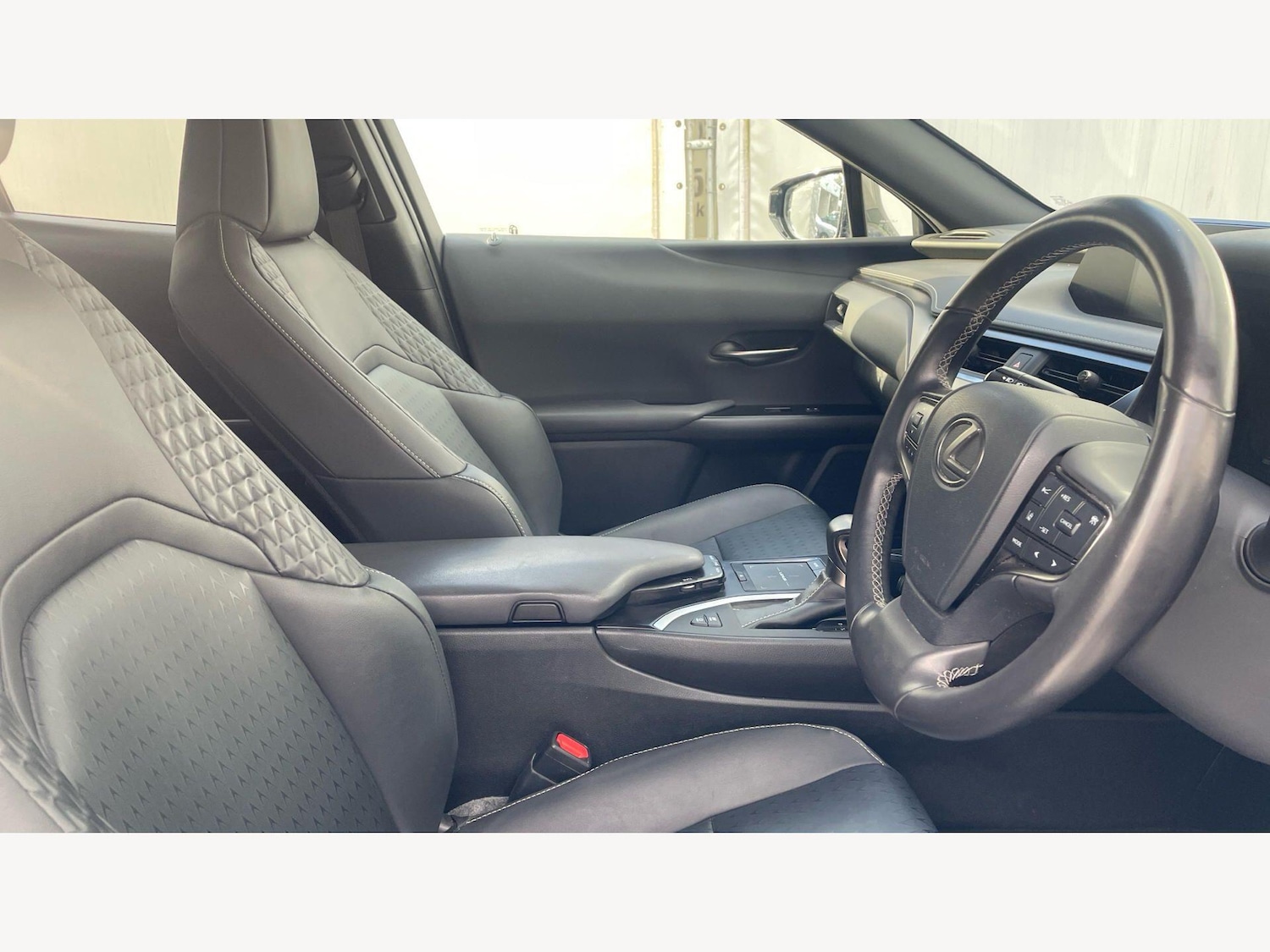 Used Lexus UX 2022 for sale - 78100947: Photo 15
