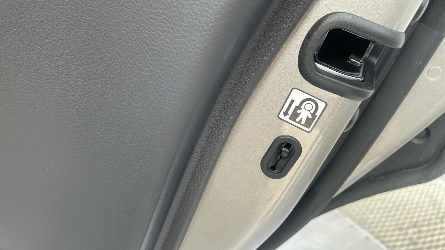 Used Lexus UX 2022 for sale - 78100947: Photo 36