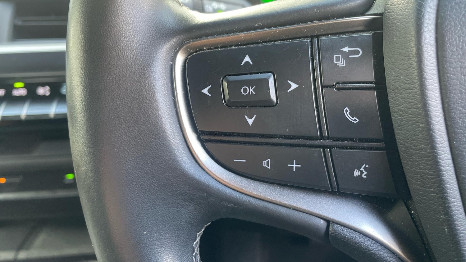 Used Lexus UX 2022 for sale - 78100947: Photo 52