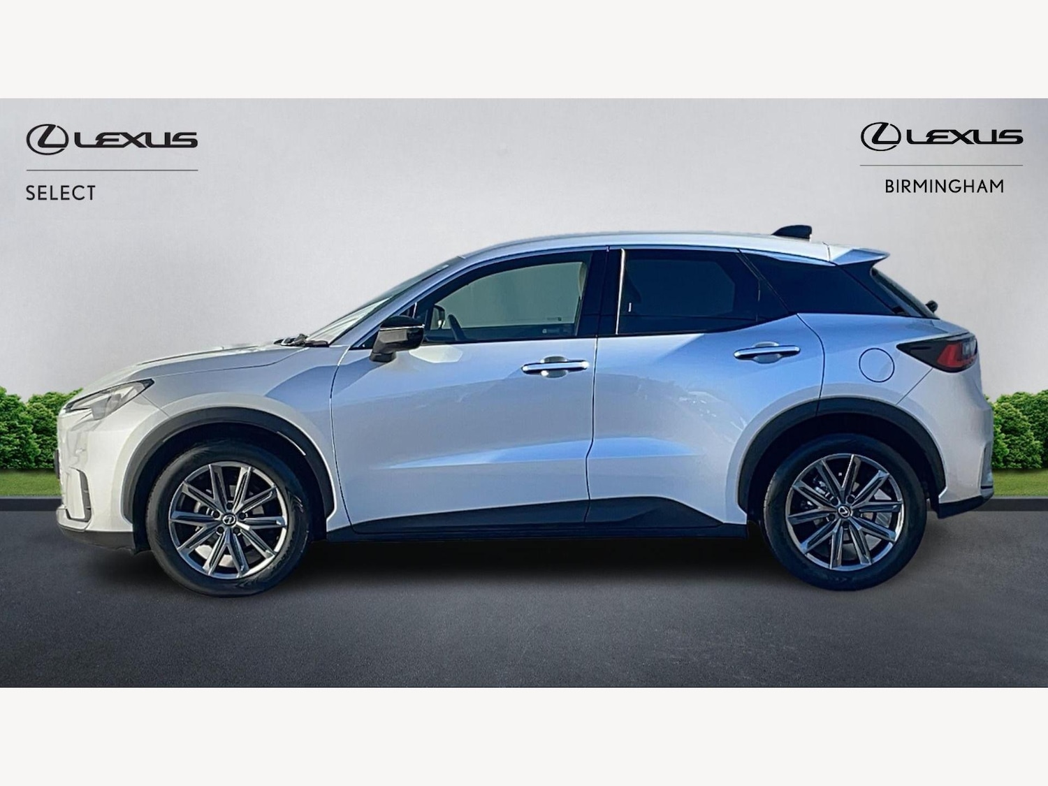 Used Lexus LBX 2024 for sale - 76121411: Photo 3