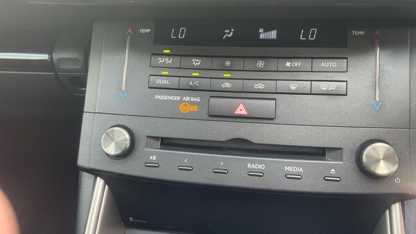 Used Lexus IS 2015 for sale - 76174619: Photo 37