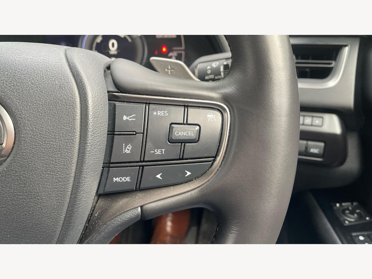 Used Lexus UX 2024 for sale - 77387585: Photo 26