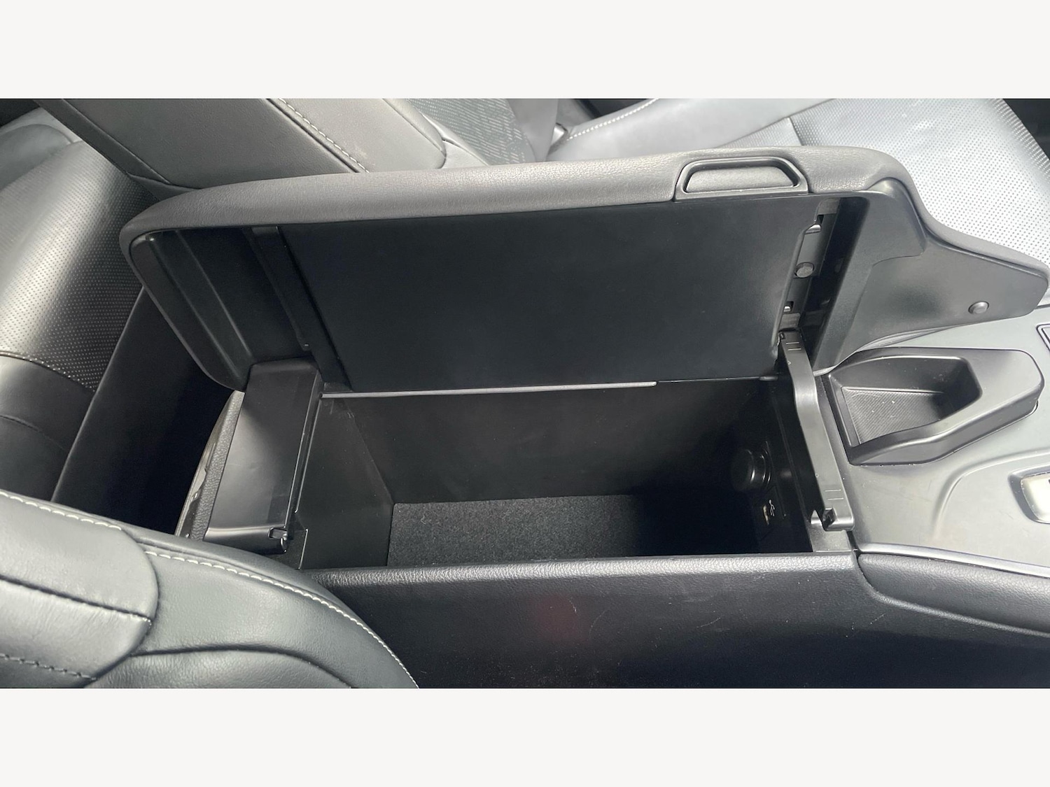 Used Lexus UX 2024 for sale - 77387585: Photo 30