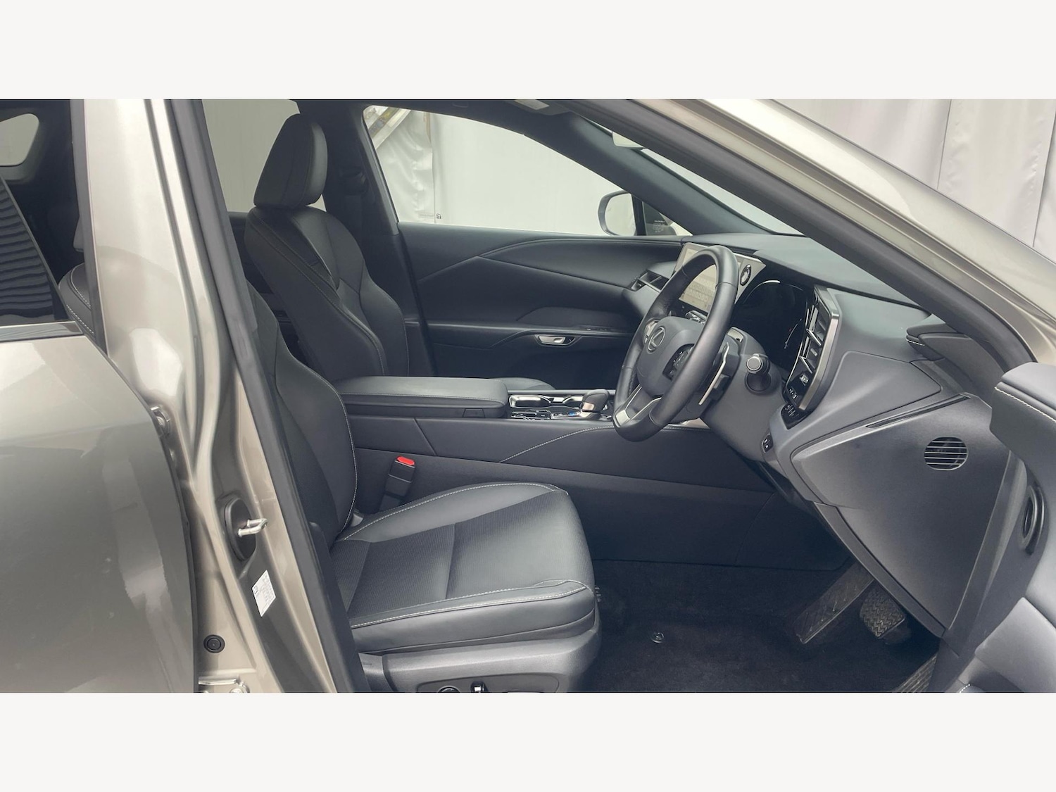 Used Lexus RX 2023 for sale - 76397917: Photo 15