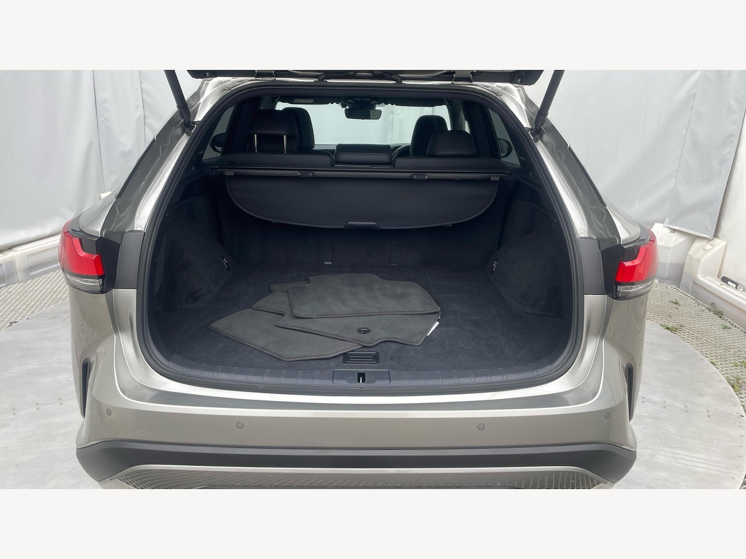 Used Lexus RX 2023 for sale - 76397917: Photo 17