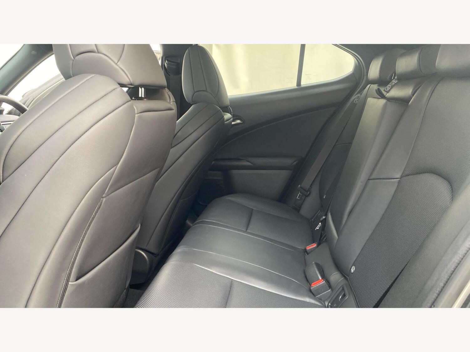 Used Lexus UX 2024 for sale - 76701444: Photo 16