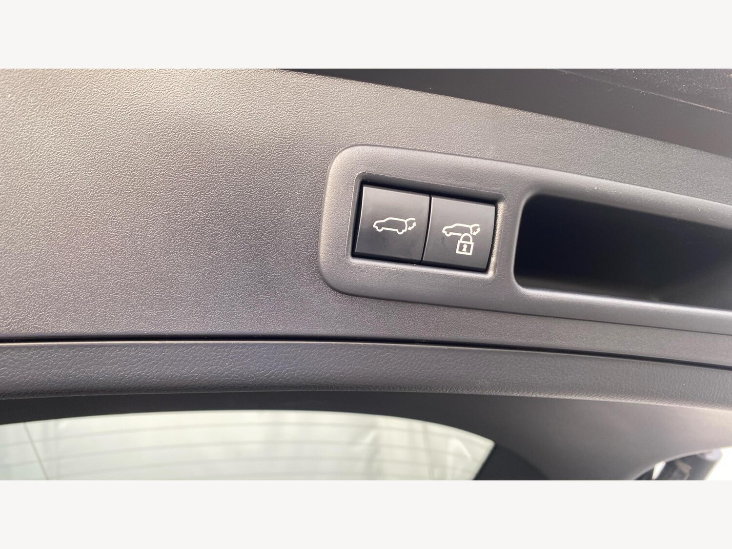 Used Lexus UX 2024 for sale - 76701444: Photo 25